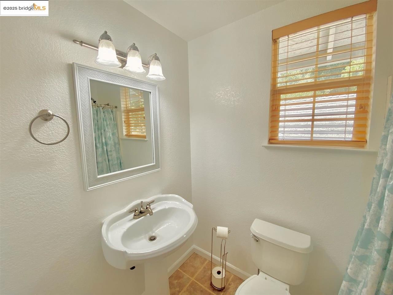 Detail Gallery Image 33 of 56 For 19329 Ferretti, Groveland,  CA 95321 - 3 Beds | 2 Baths