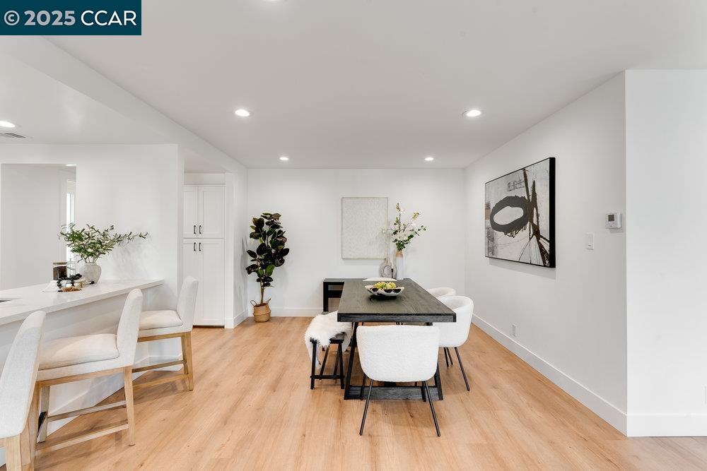 Detail Gallery Image 15 of 22 For 502 Ridgeview Ct, Pleasant Hill,  CA 94523 - 3 Beds | 2/1 Baths
