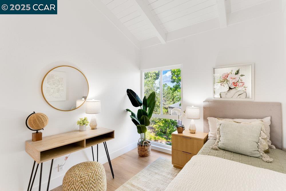 Detail Gallery Image 8 of 22 For 502 Ridgeview Ct, Pleasant Hill,  CA 94523 - 3 Beds | 2/1 Baths
