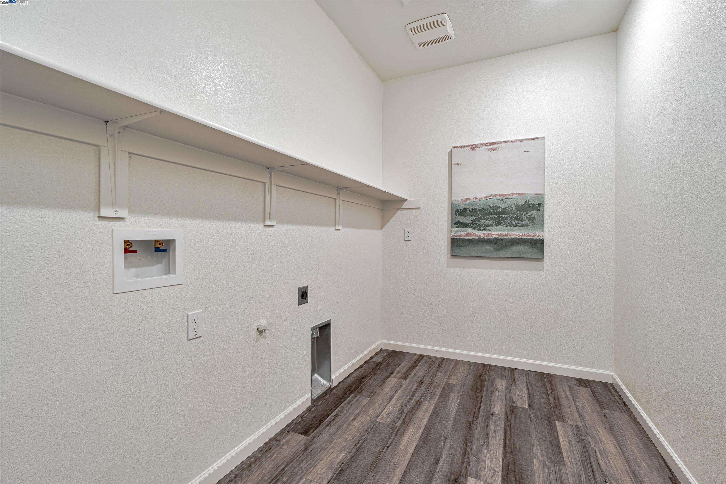 Detail Gallery Image 32 of 49 For 612 Chimes St, Lathrop,  CA 95330 - 4 Beds | 2 Baths