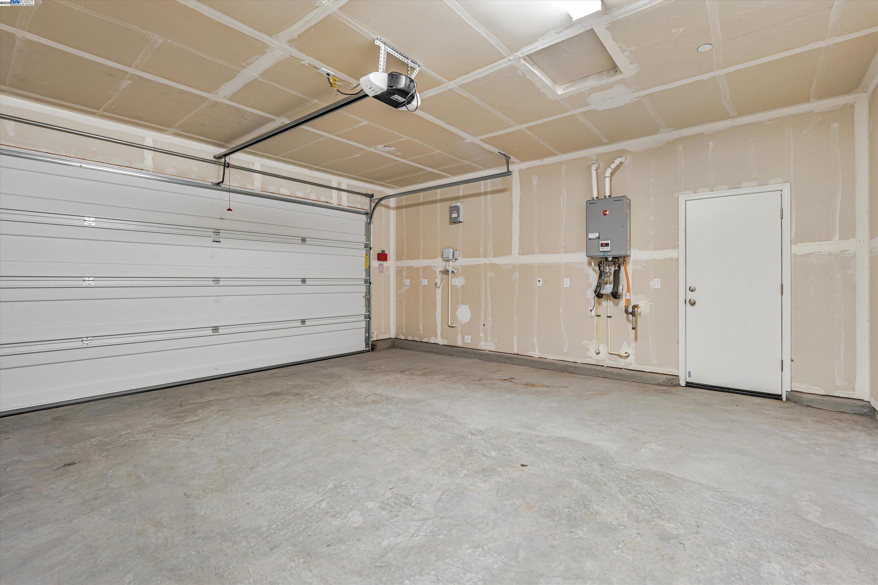 Detail Gallery Image 38 of 49 For 612 Chimes St, Lathrop,  CA 95330 - 4 Beds | 2 Baths