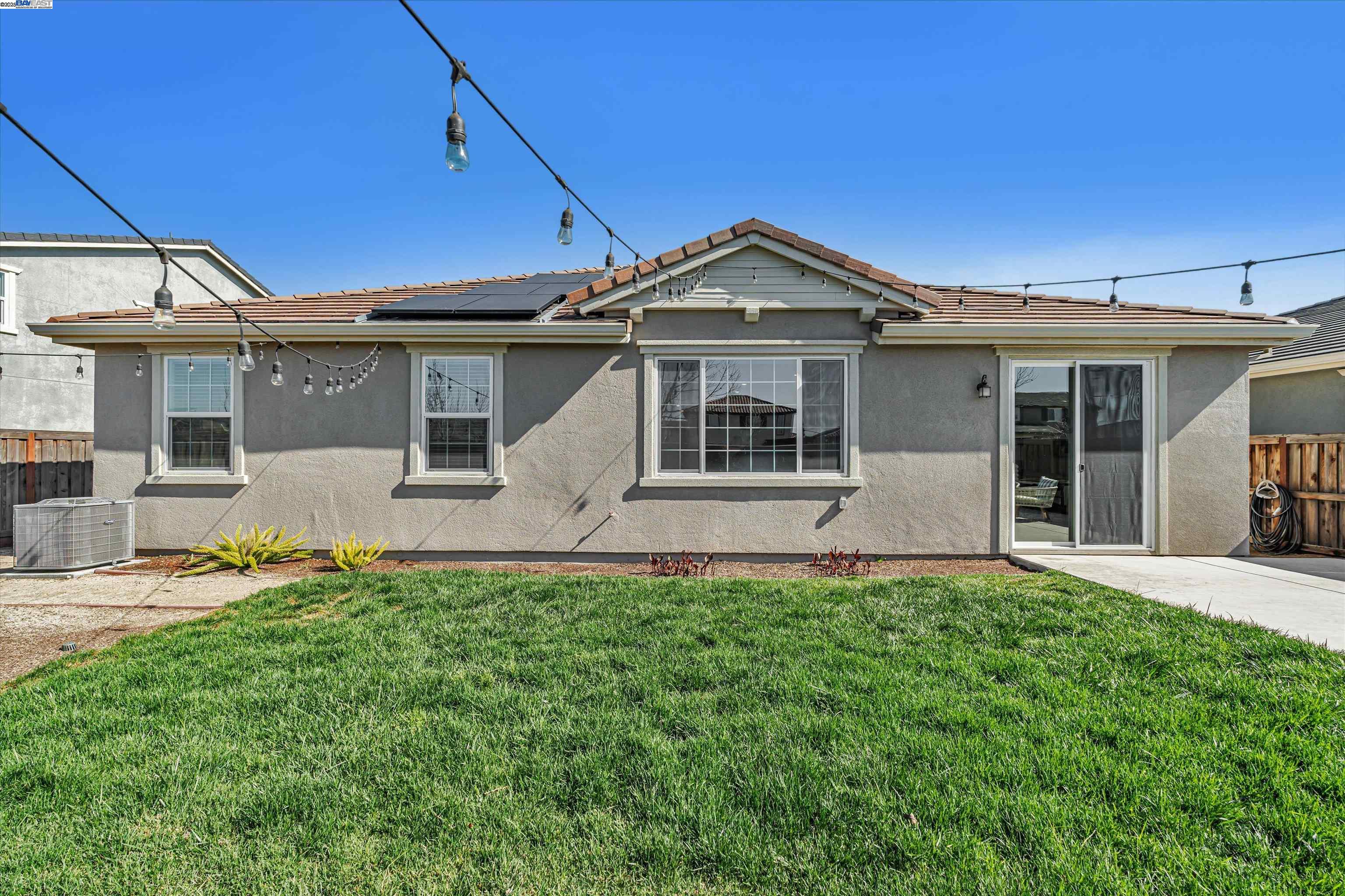 Detail Gallery Image 40 of 49 For 612 Chimes St, Lathrop,  CA 95330 - 4 Beds | 2 Baths