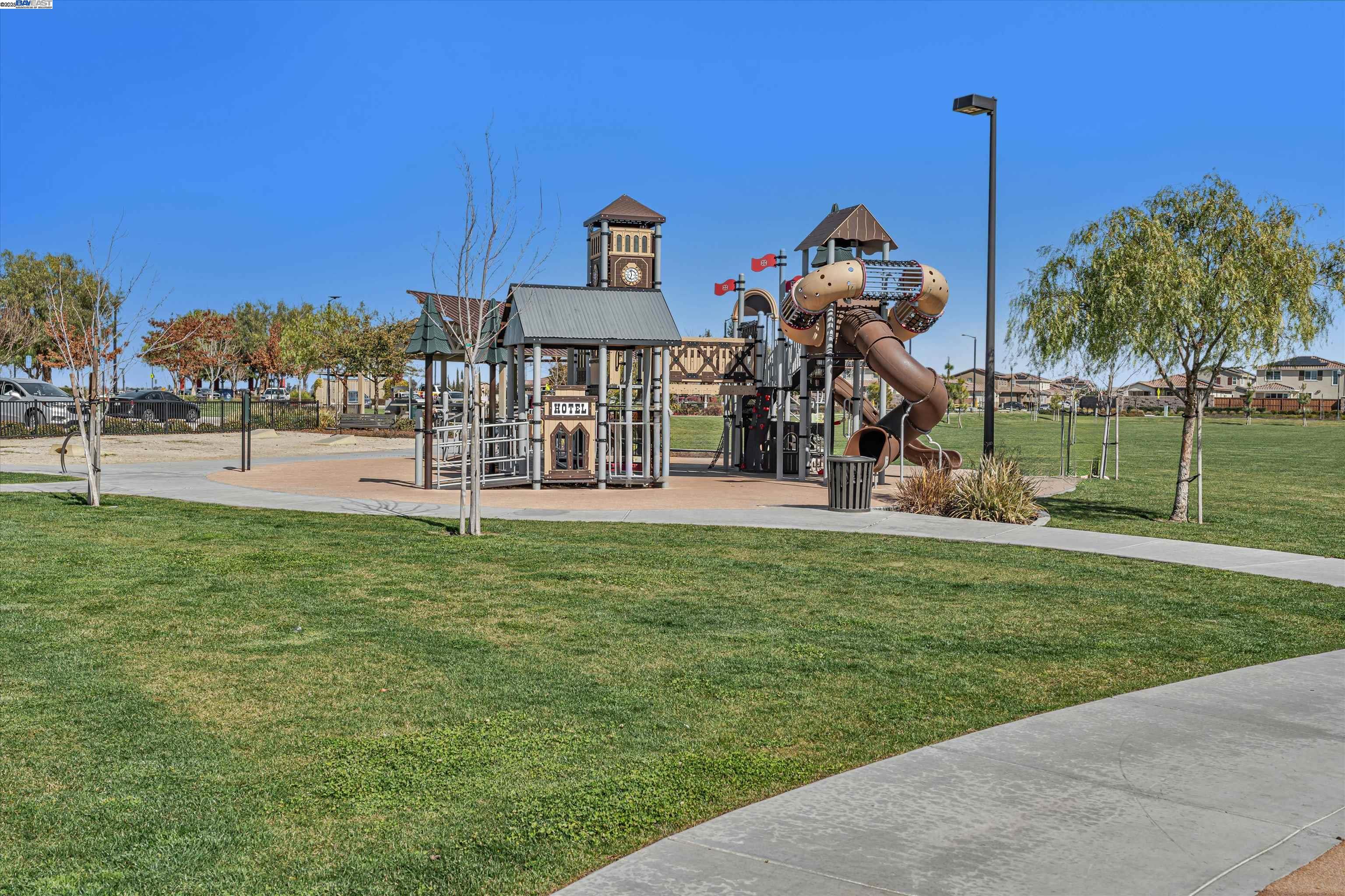 Detail Gallery Image 45 of 49 For 612 Chimes St, Lathrop,  CA 95330 - 4 Beds | 2 Baths