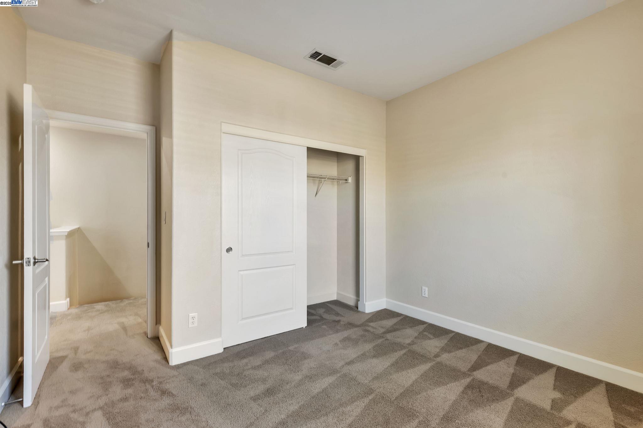220 Yellow Rose Cir