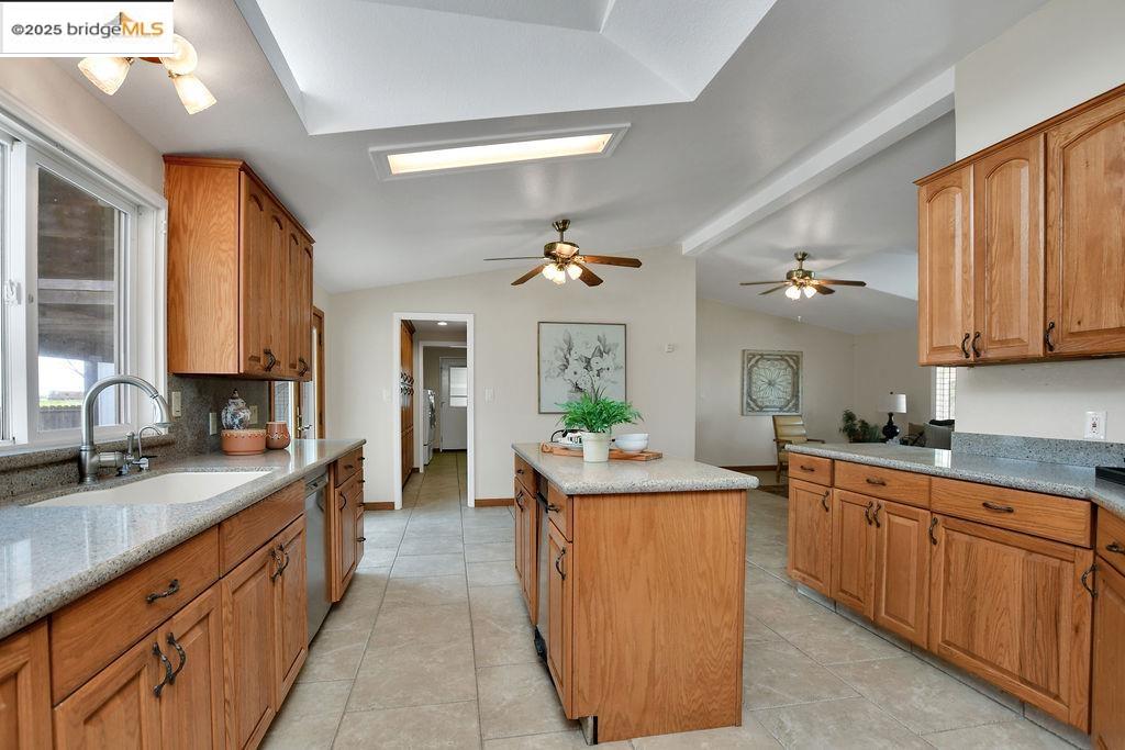 Detail Gallery Image 19 of 60 For 4985 Bixler Road, Byron,  CA 94514 - 7 Beds | 4/1 Baths