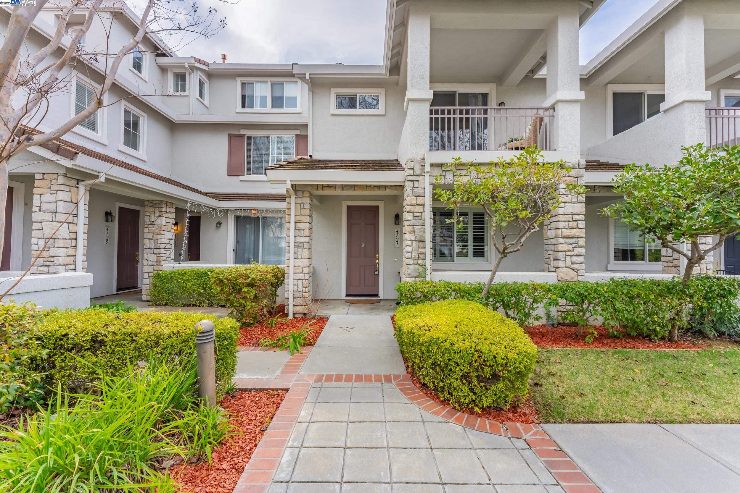 More Details about MLS # 41088787 : 4721 SANDYFORD CT