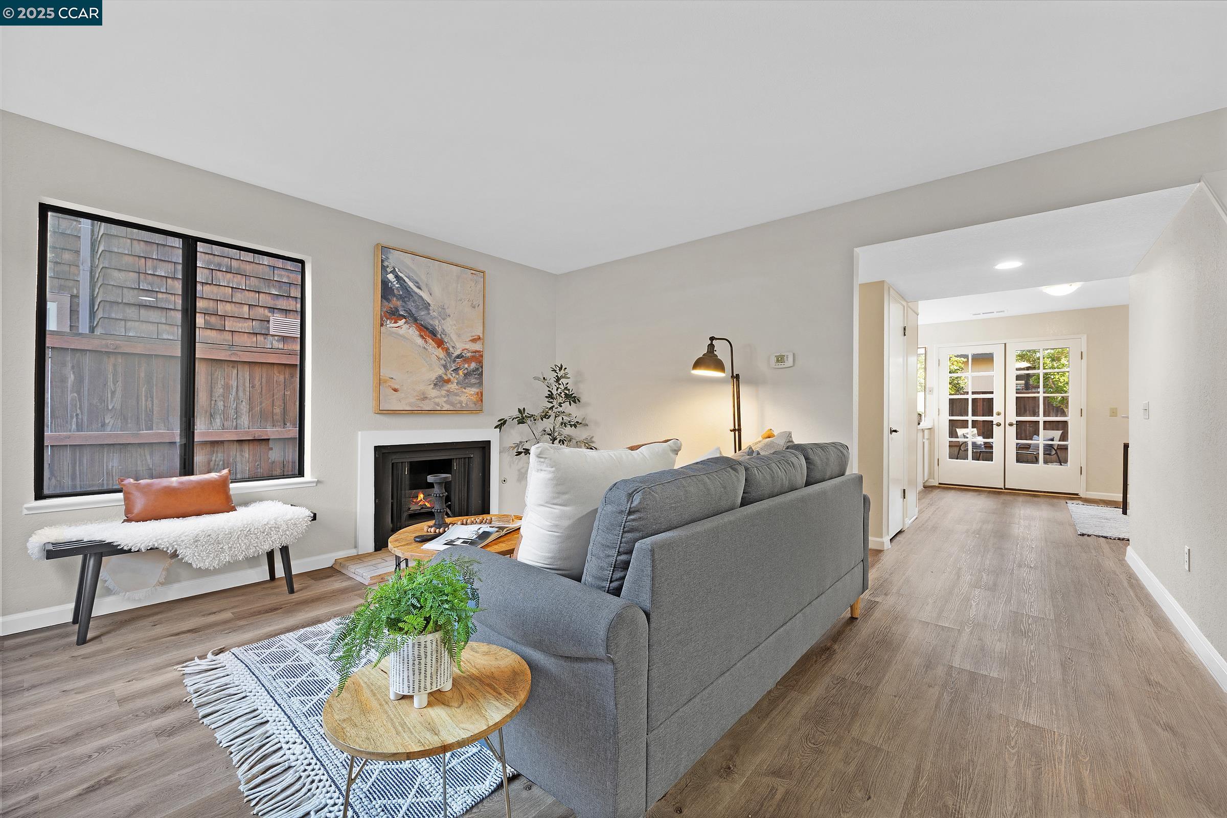 More Details about MLS # 41088797 : 1294 HONEY TRL
