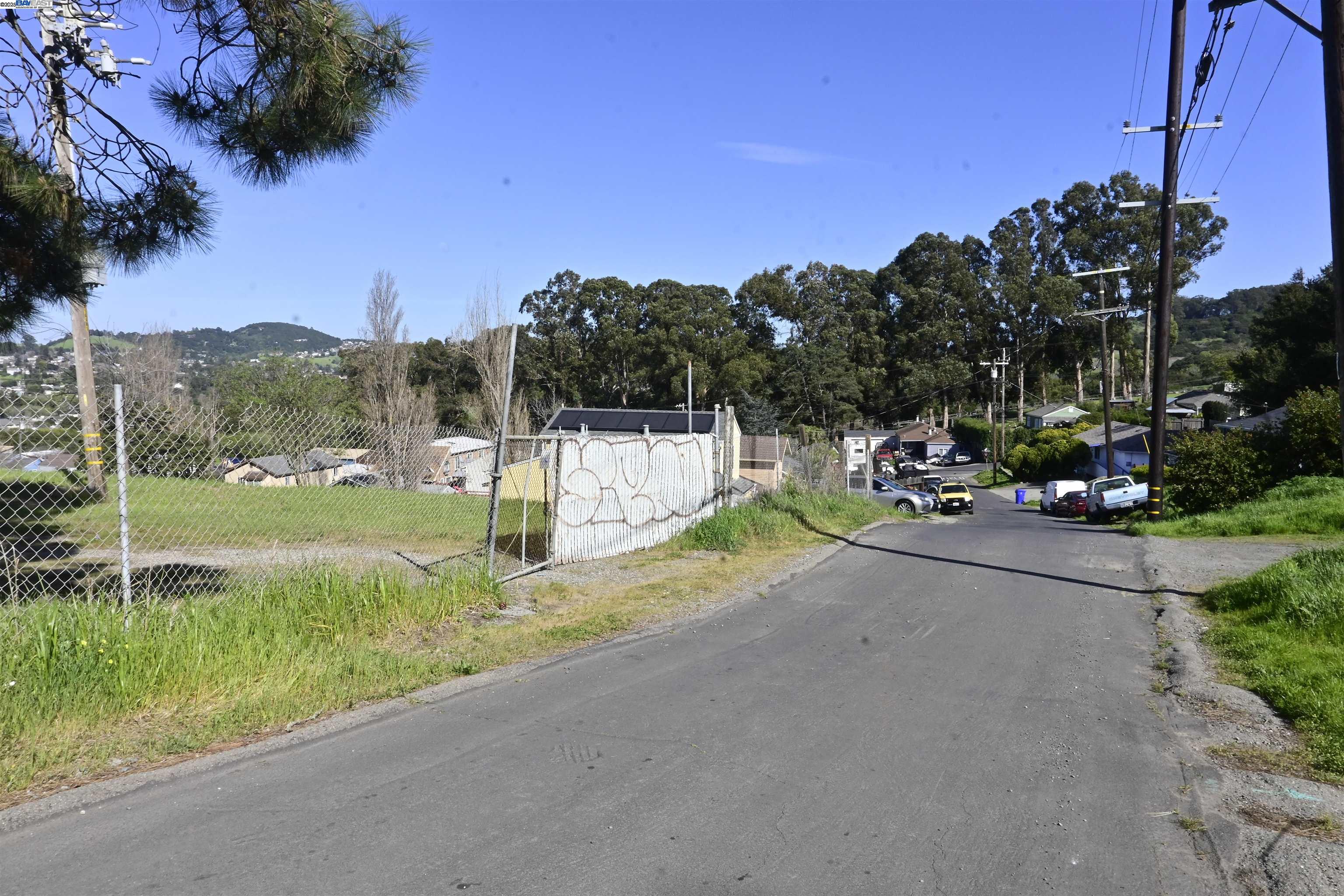 Detail Gallery Image 16 of 36 For 3944 La Cima Rd, El Sobrante,  CA 94803 - – Beds | – Baths