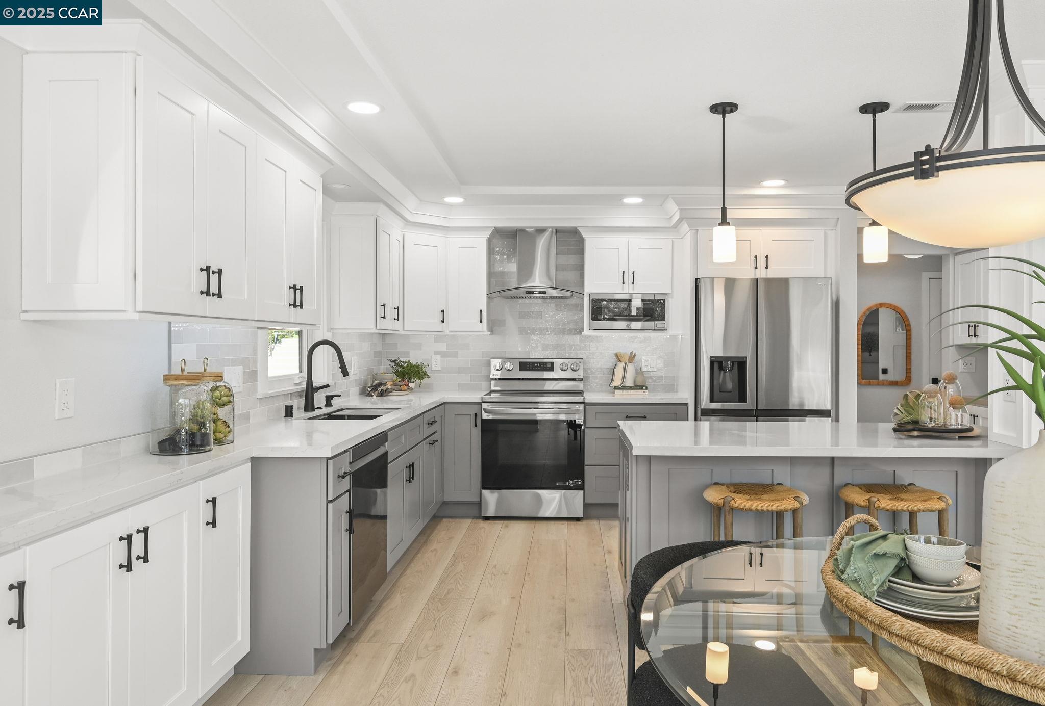 Photo #2: 41088823 Listing 