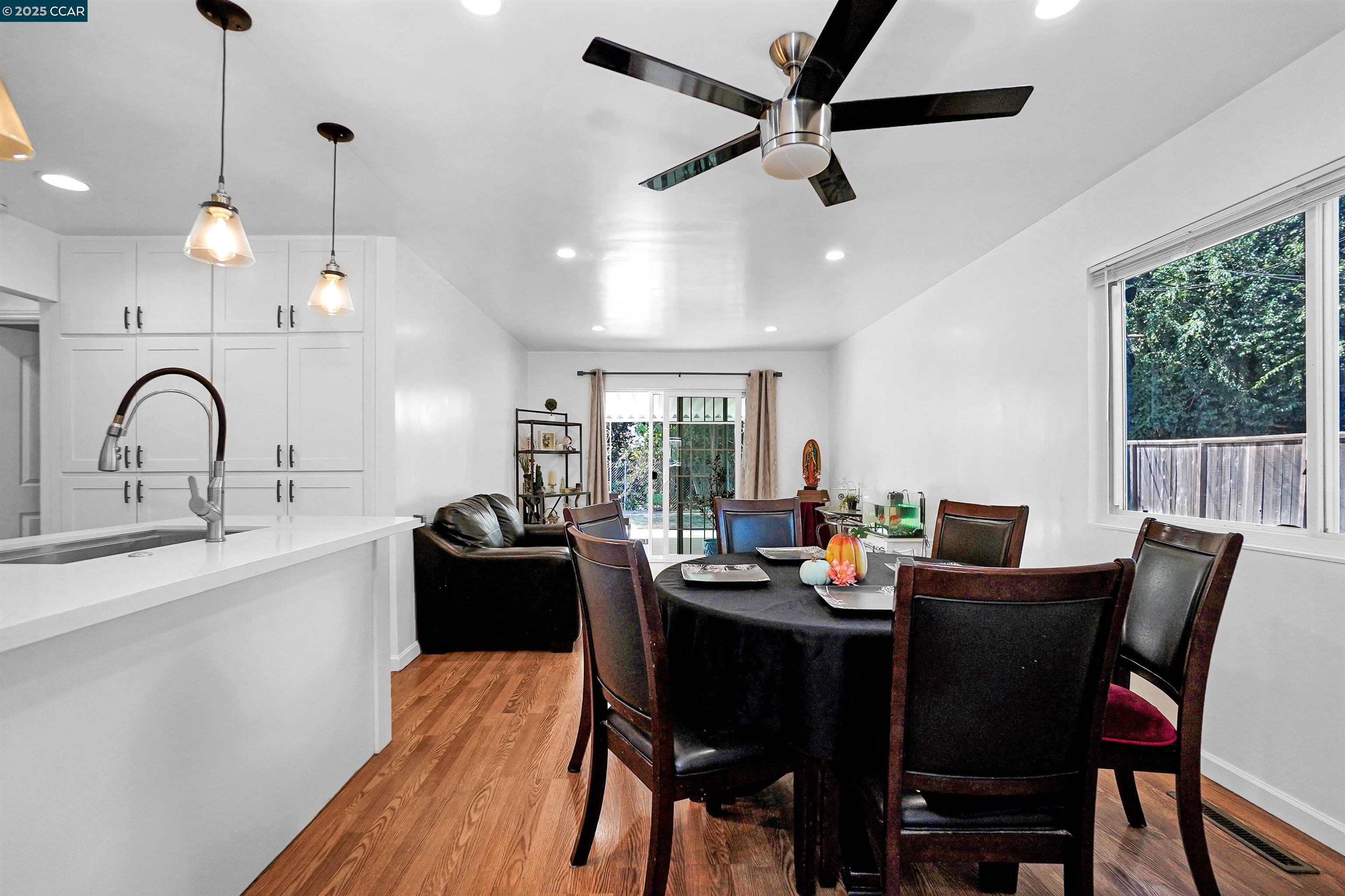 Detail Gallery Image 13 of 47 For 2512 Huron Dr, Concord,  CA 94519 - 3 Beds | 2 Baths