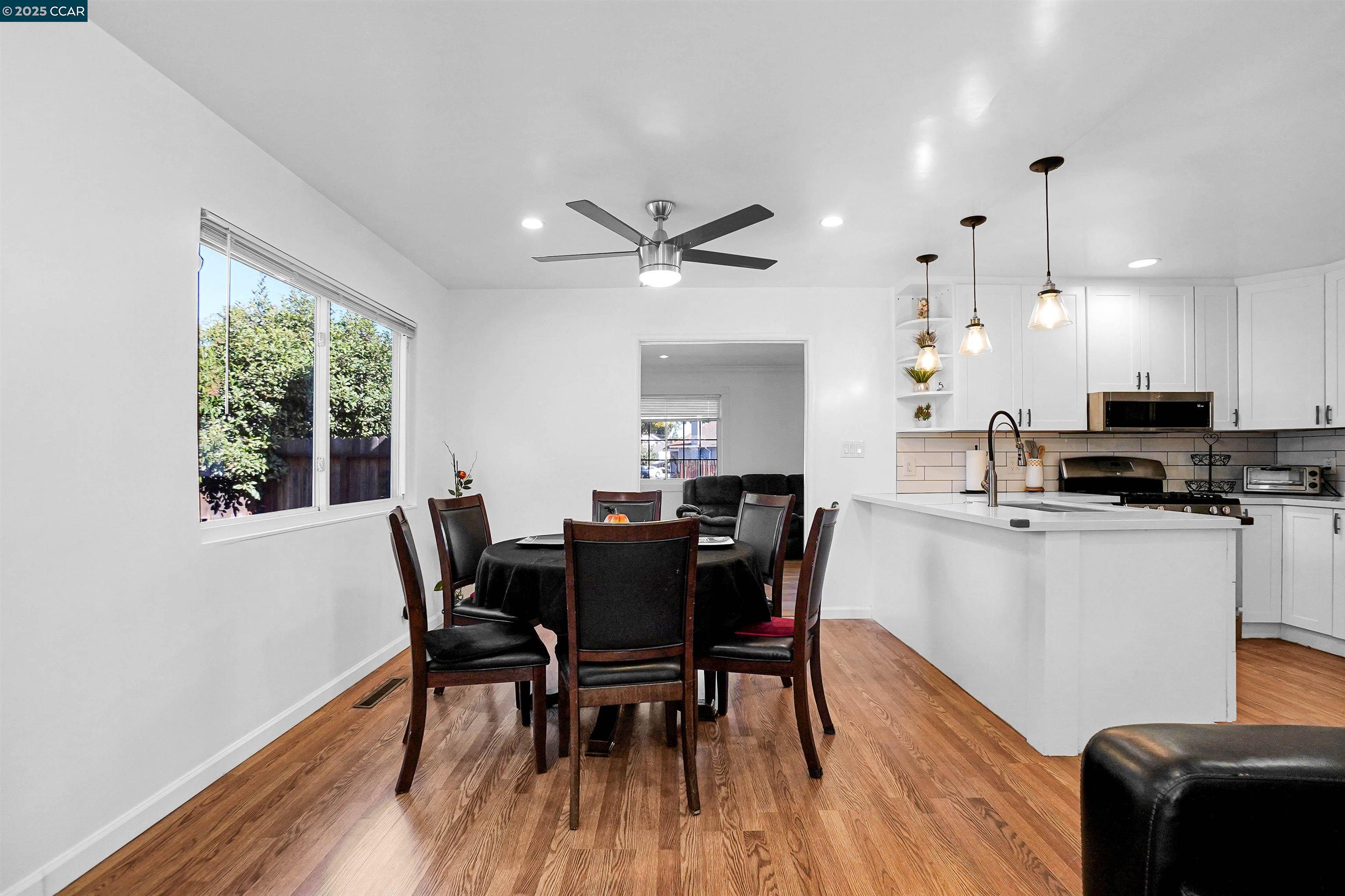Detail Gallery Image 14 of 47 For 2512 Huron Dr, Concord,  CA 94519 - 3 Beds | 2 Baths