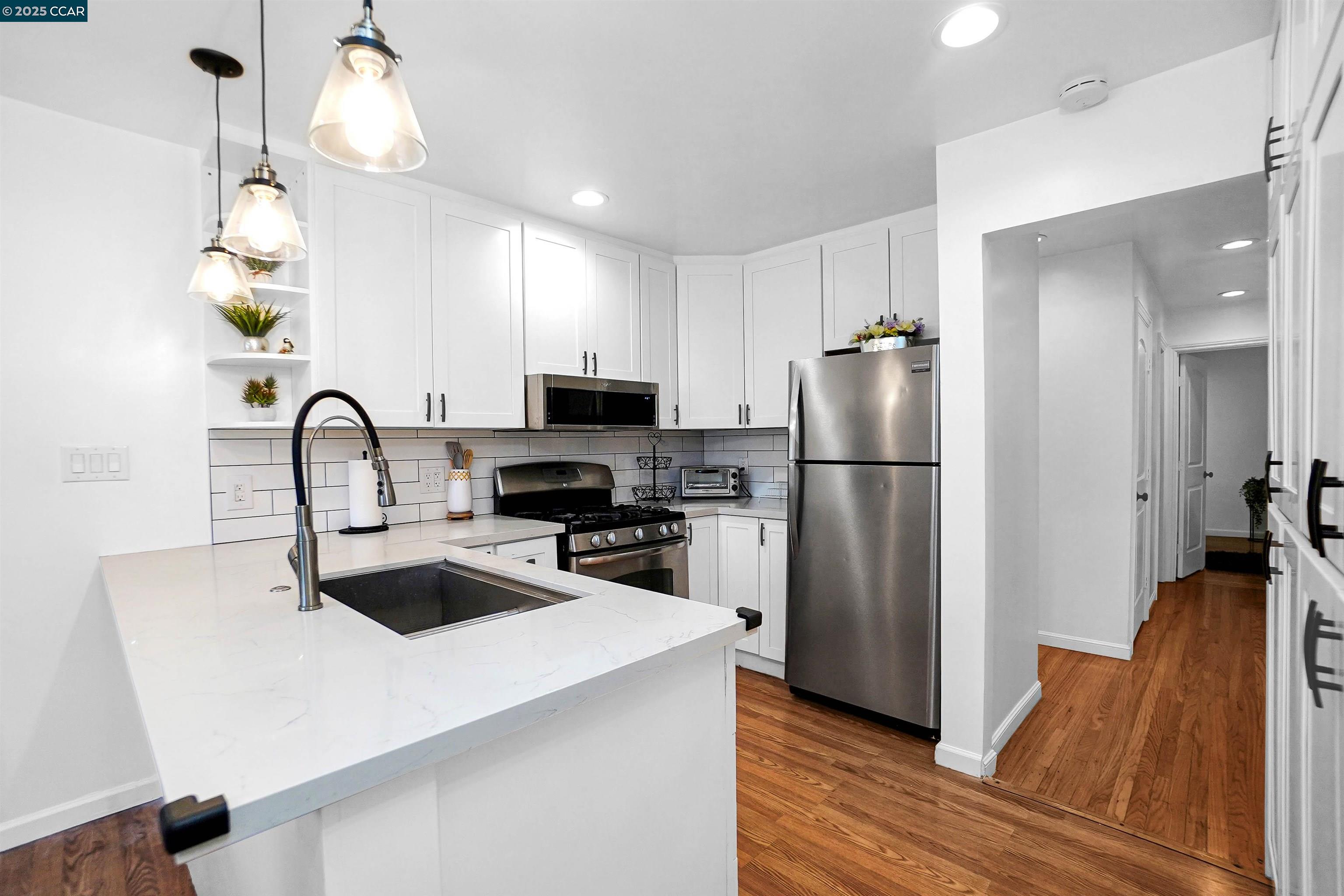 Detail Gallery Image 19 of 47 For 2512 Huron Dr, Concord,  CA 94519 - 3 Beds | 2 Baths