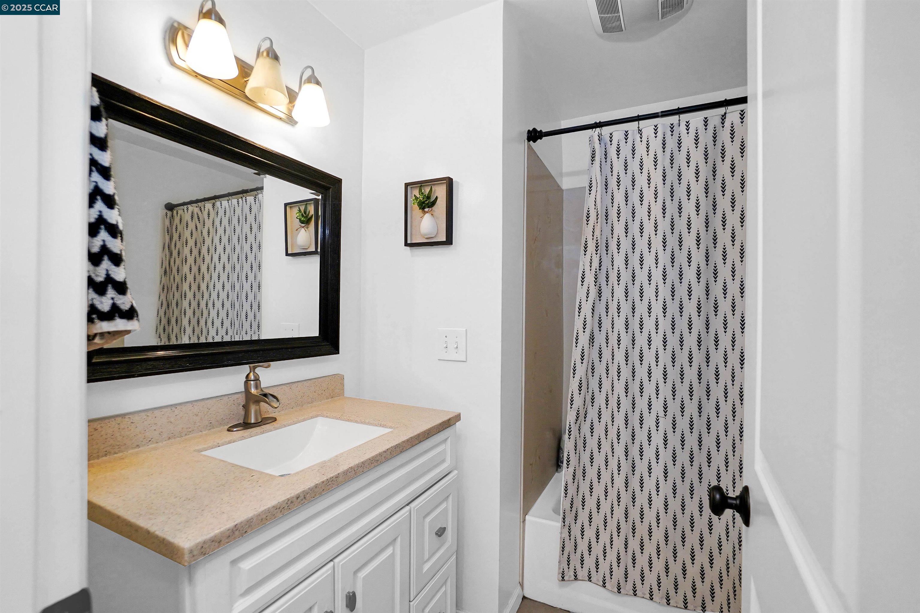 Detail Gallery Image 31 of 47 For 2512 Huron Dr, Concord,  CA 94519 - 3 Beds | 2 Baths