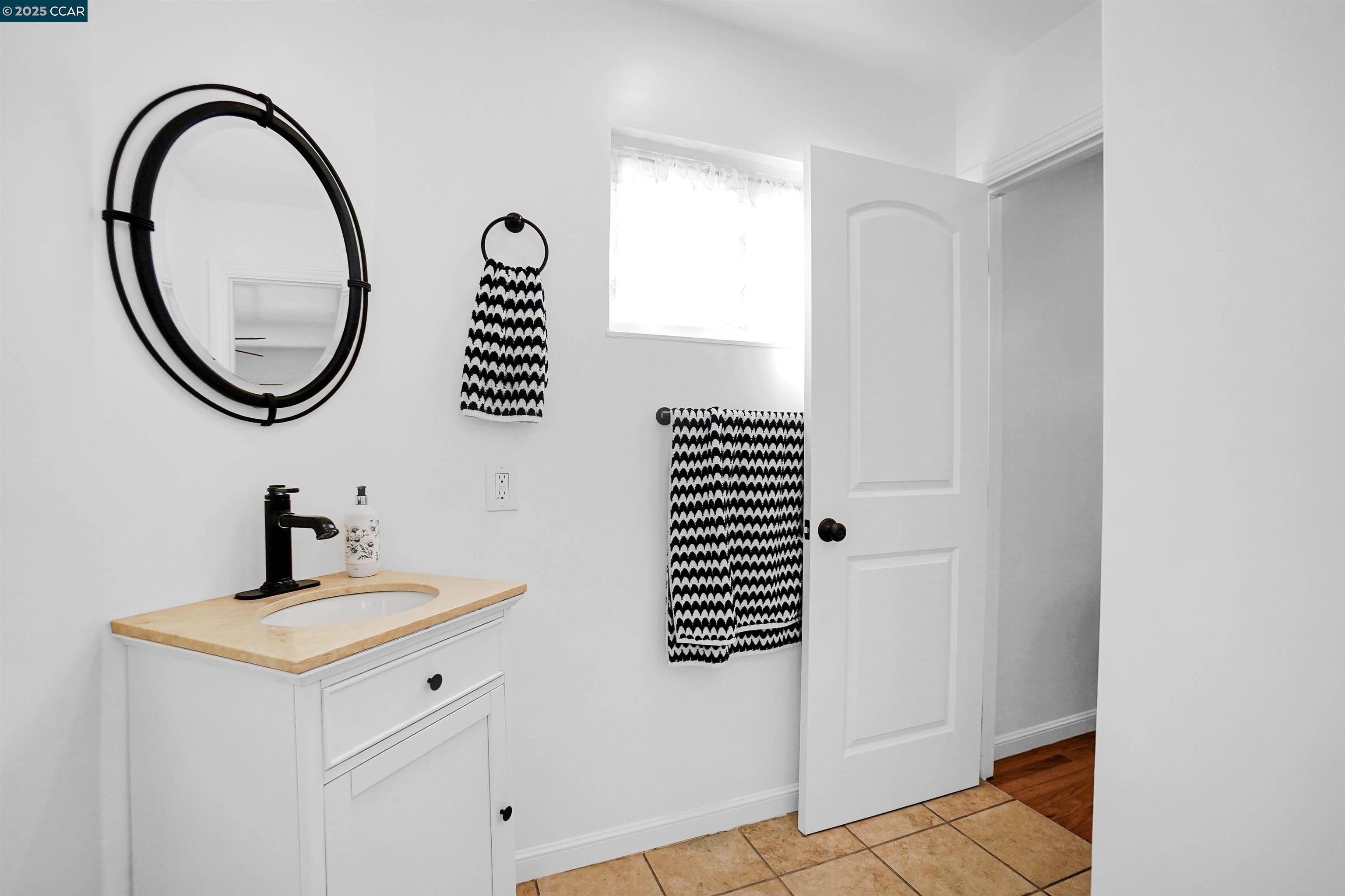 Detail Gallery Image 33 of 47 For 2512 Huron Dr, Concord,  CA 94519 - 3 Beds | 2 Baths