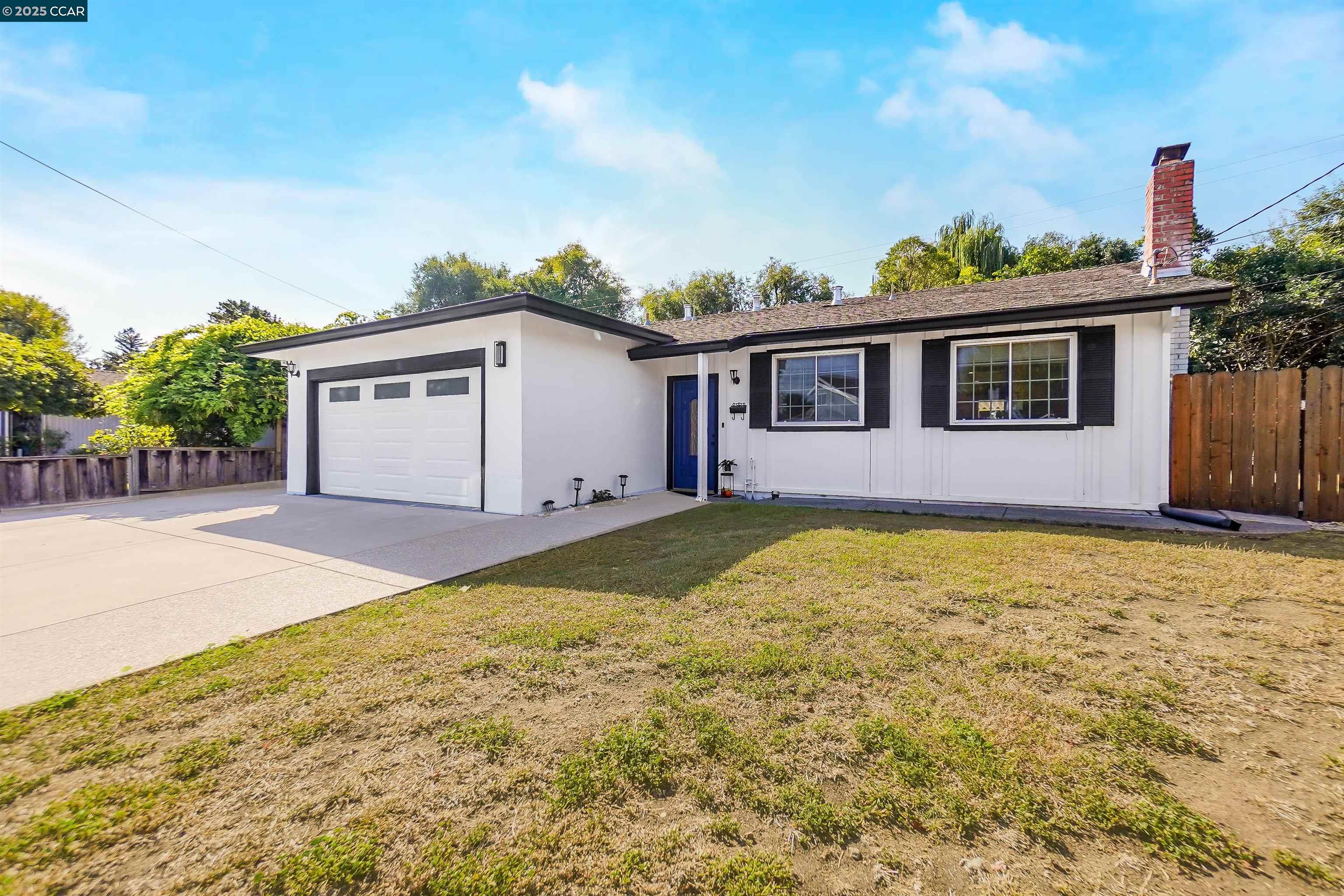 Detail Gallery Image 5 of 47 For 2512 Huron Dr, Concord,  CA 94519 - 3 Beds | 2 Baths