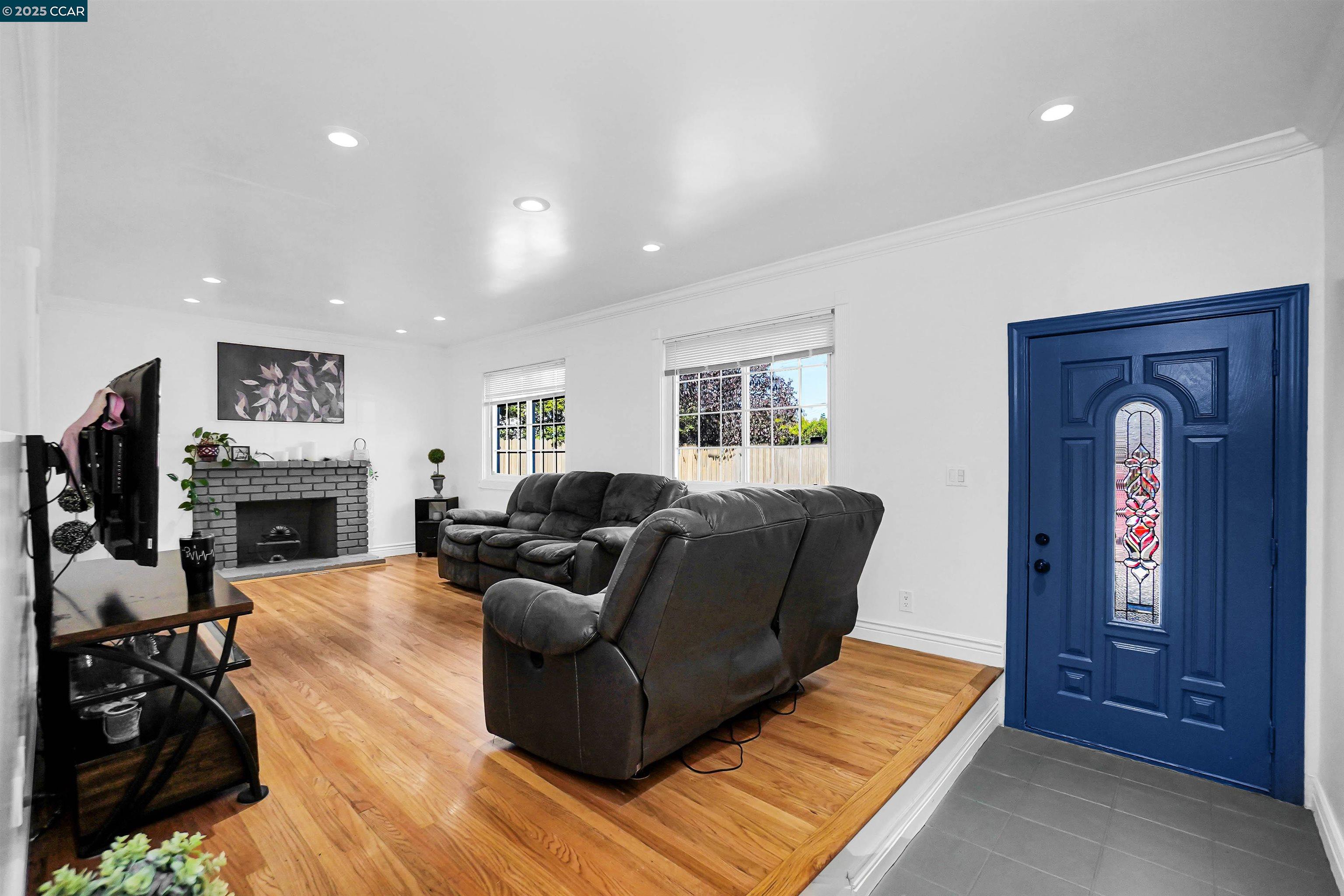 Detail Gallery Image 9 of 47 For 2512 Huron Dr, Concord,  CA 94519 - 3 Beds | 2 Baths