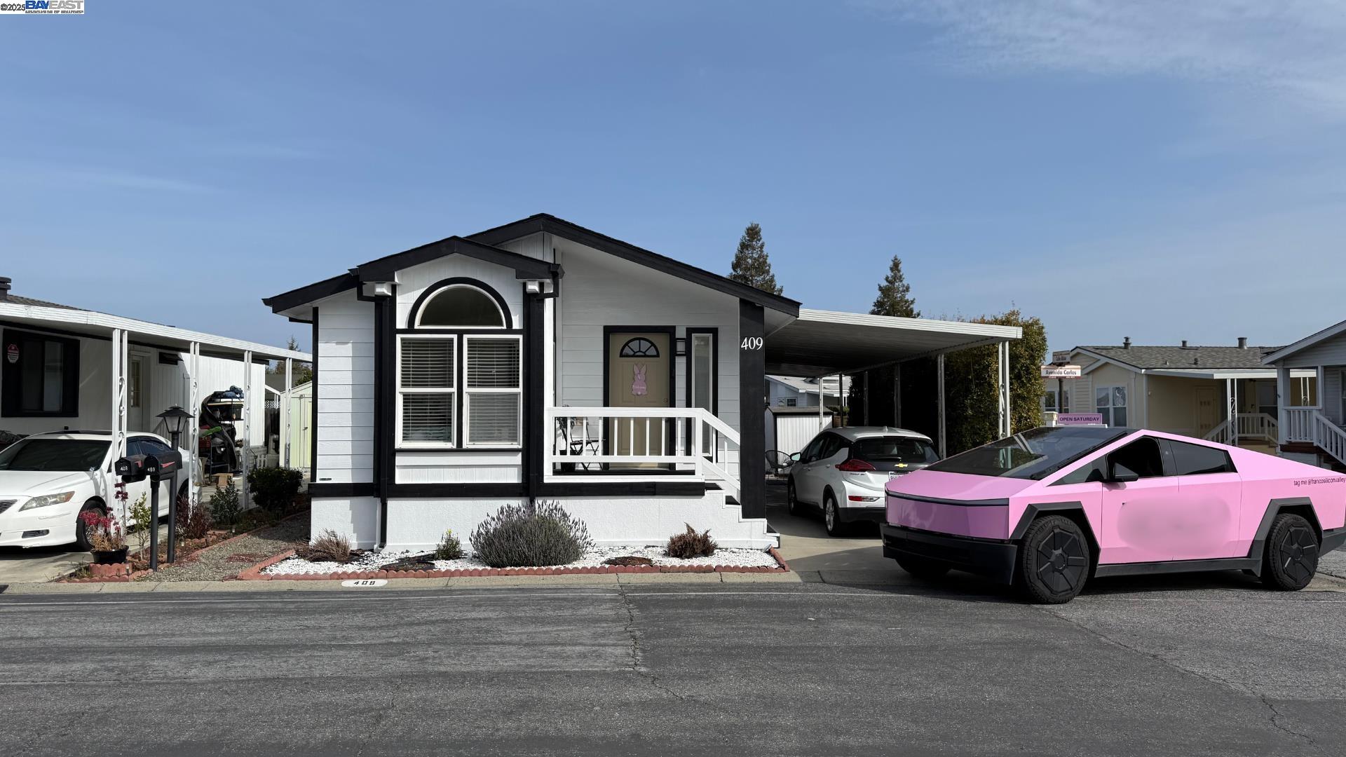 Detail Gallery Image 1 of 32 For 1225 Vienna Dr #409,  Sunnyvale,  CA 94089 - 2 Beds | 2 Baths
