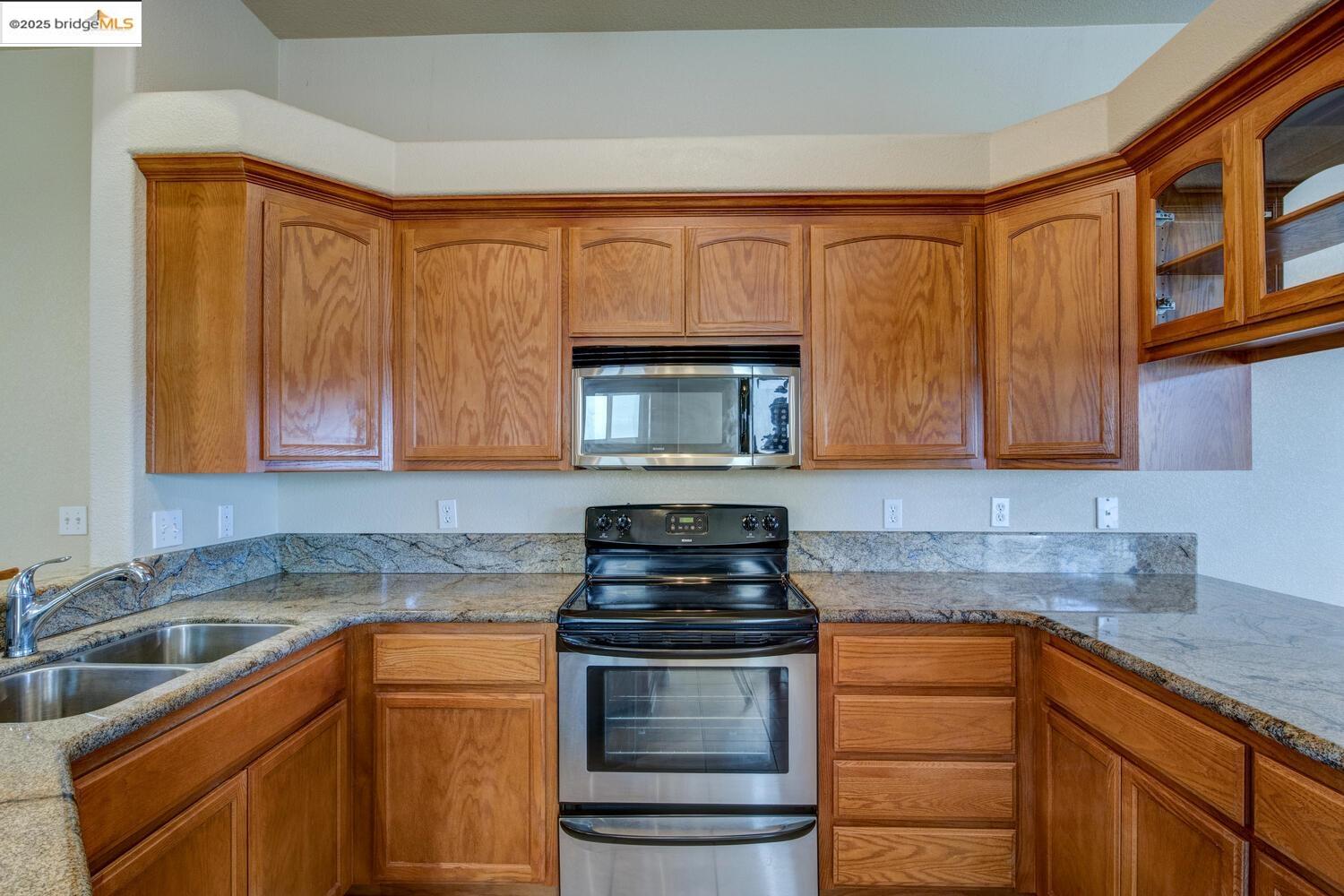 Detail Gallery Image 11 of 43 For 8408 Vista Verde Circle, La Grange,  CA 95329 - 2 Beds | 3 Baths