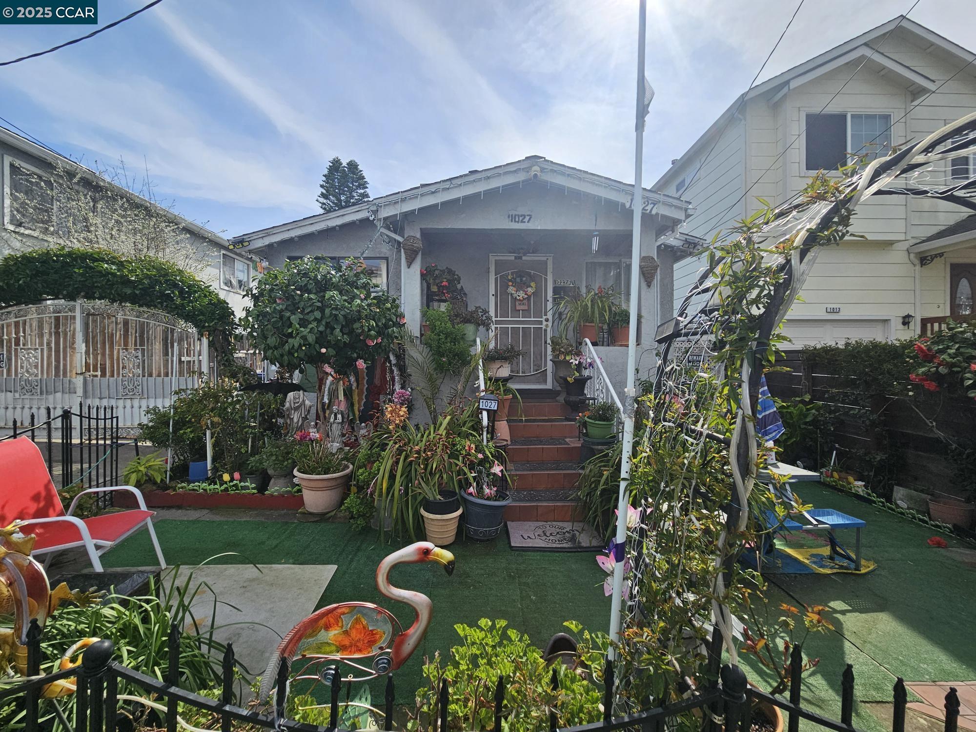 Detail Gallery Image 4 of 5 For 1027 3rd St, Rodeo,  CA 94572 - 2 Beds | 1 Baths