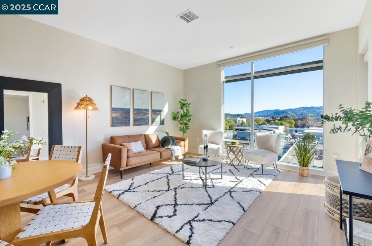 Photo #2: 41088900 Listing 