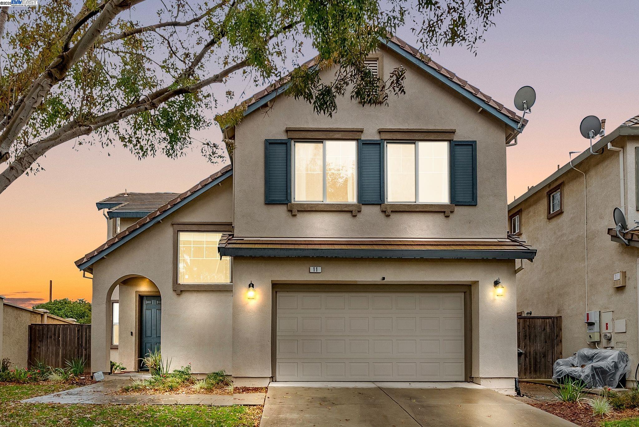 Detail Gallery Image 1 of 36 For 11 Cassia Ct, Pittsburg,  CA 94565 - 4 Beds | 2/1 Baths