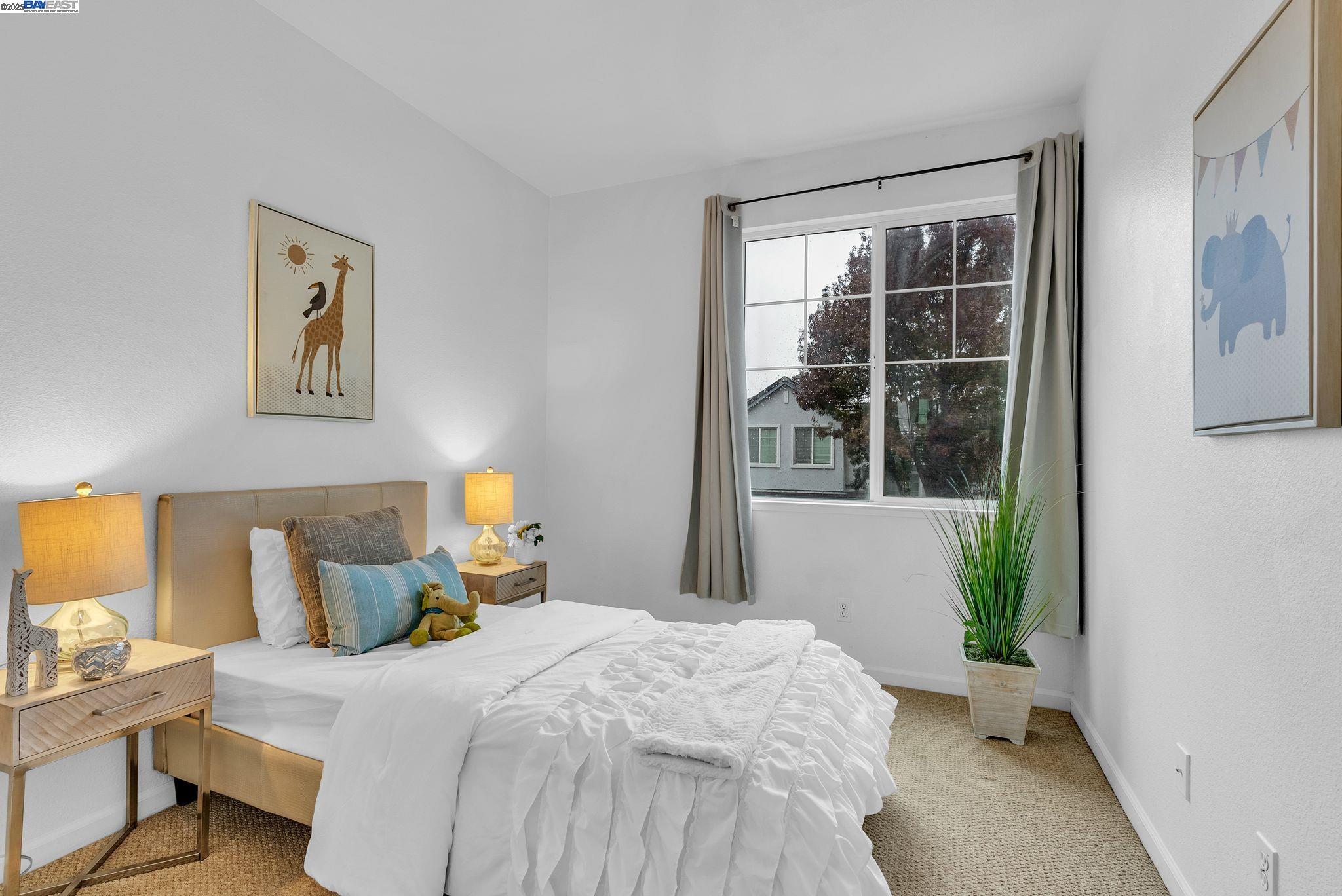 Detail Gallery Image 16 of 36 For 11 Cassia Ct, Pittsburg,  CA 94565 - 4 Beds | 2/1 Baths