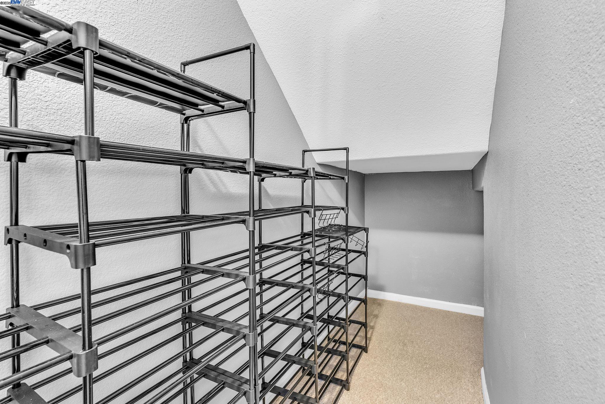 Detail Gallery Image 10 of 36 For 11 Cassia Ct, Pittsburg,  CA 94565 - 4 Beds | 2/1 Baths
