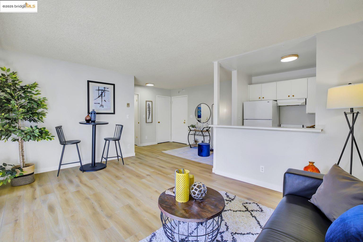 Photo #10: 41088915 Listing: Photo #10
