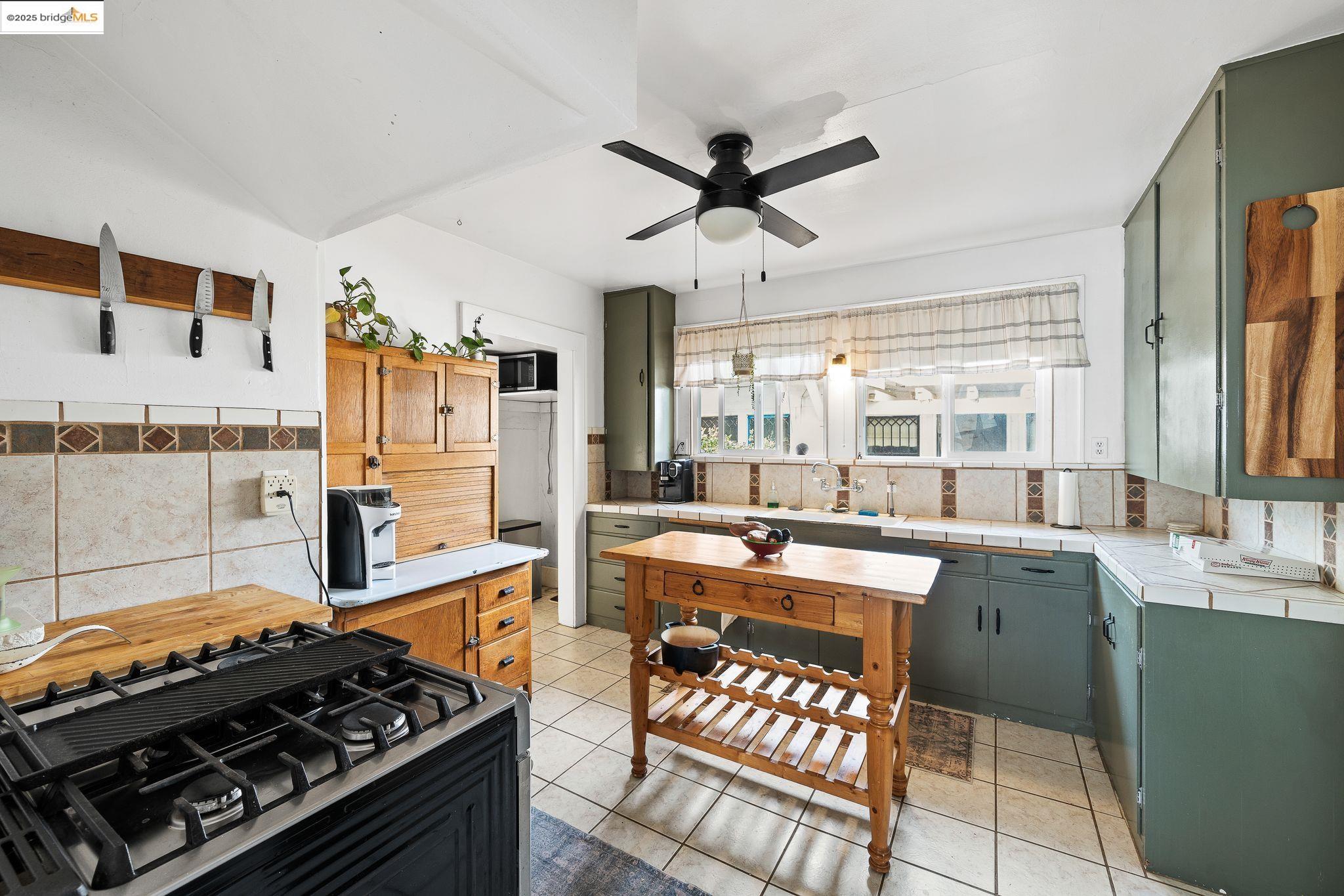Detail Gallery Image 13 of 53 For 2912 Camino Diablo, Byron,  CA 94514 - 3 Beds | 2 Baths
