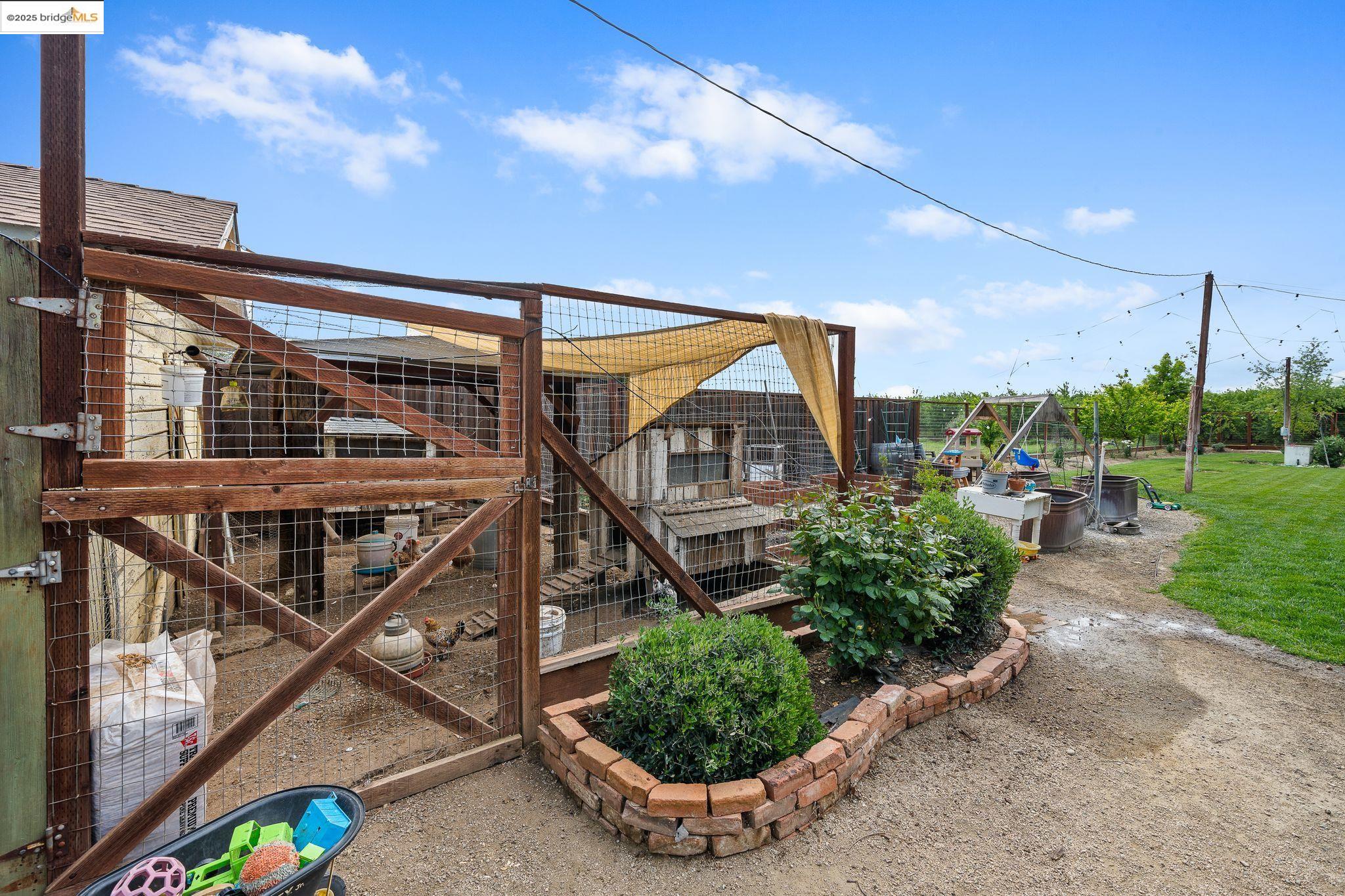 Detail Gallery Image 35 of 53 For 2912 Camino Diablo, Byron,  CA 94514 - 3 Beds | 2 Baths