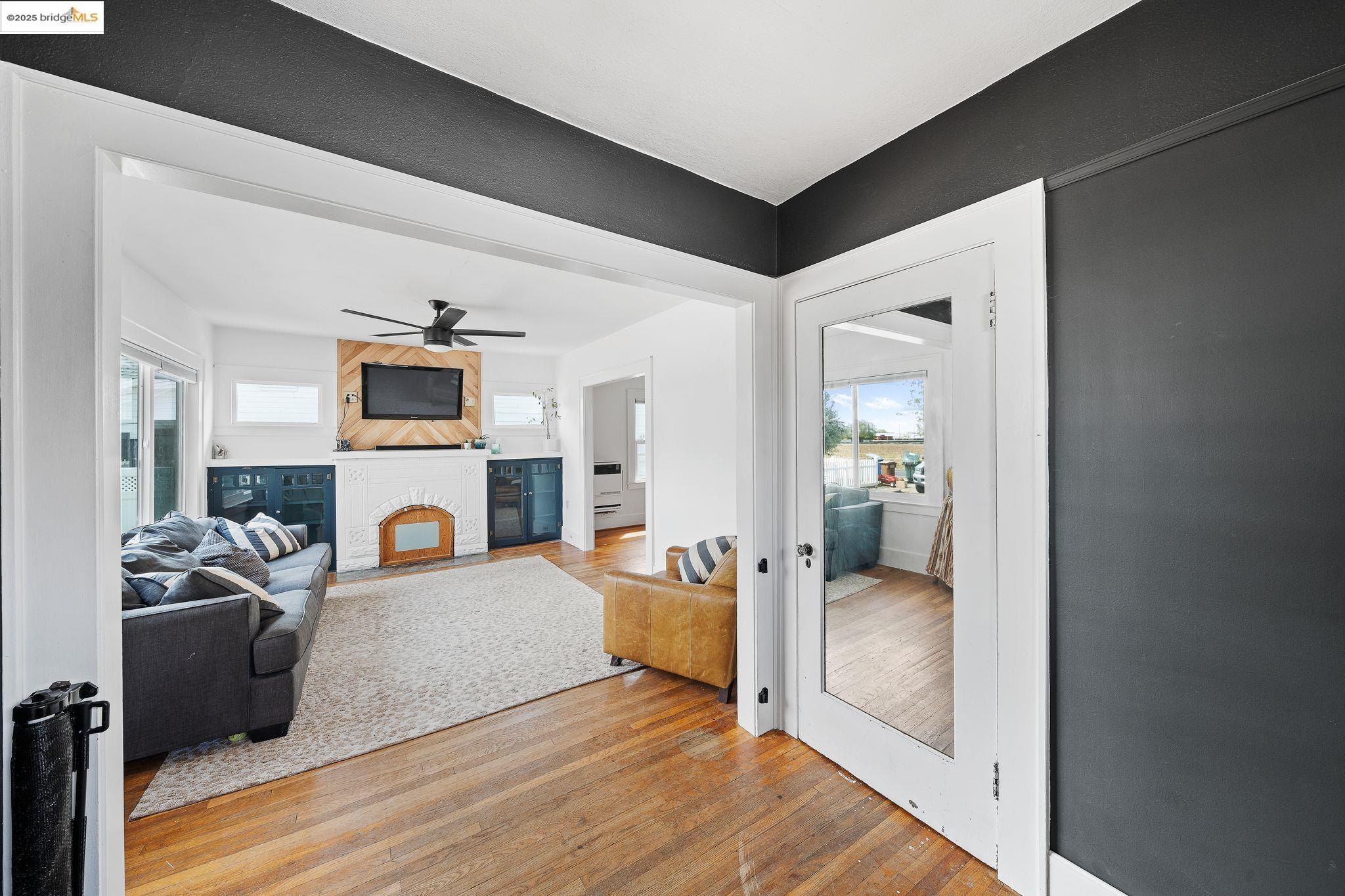 Detail Gallery Image 5 of 53 For 2912 Camino Diablo, Byron,  CA 94514 - 3 Beds | 2 Baths