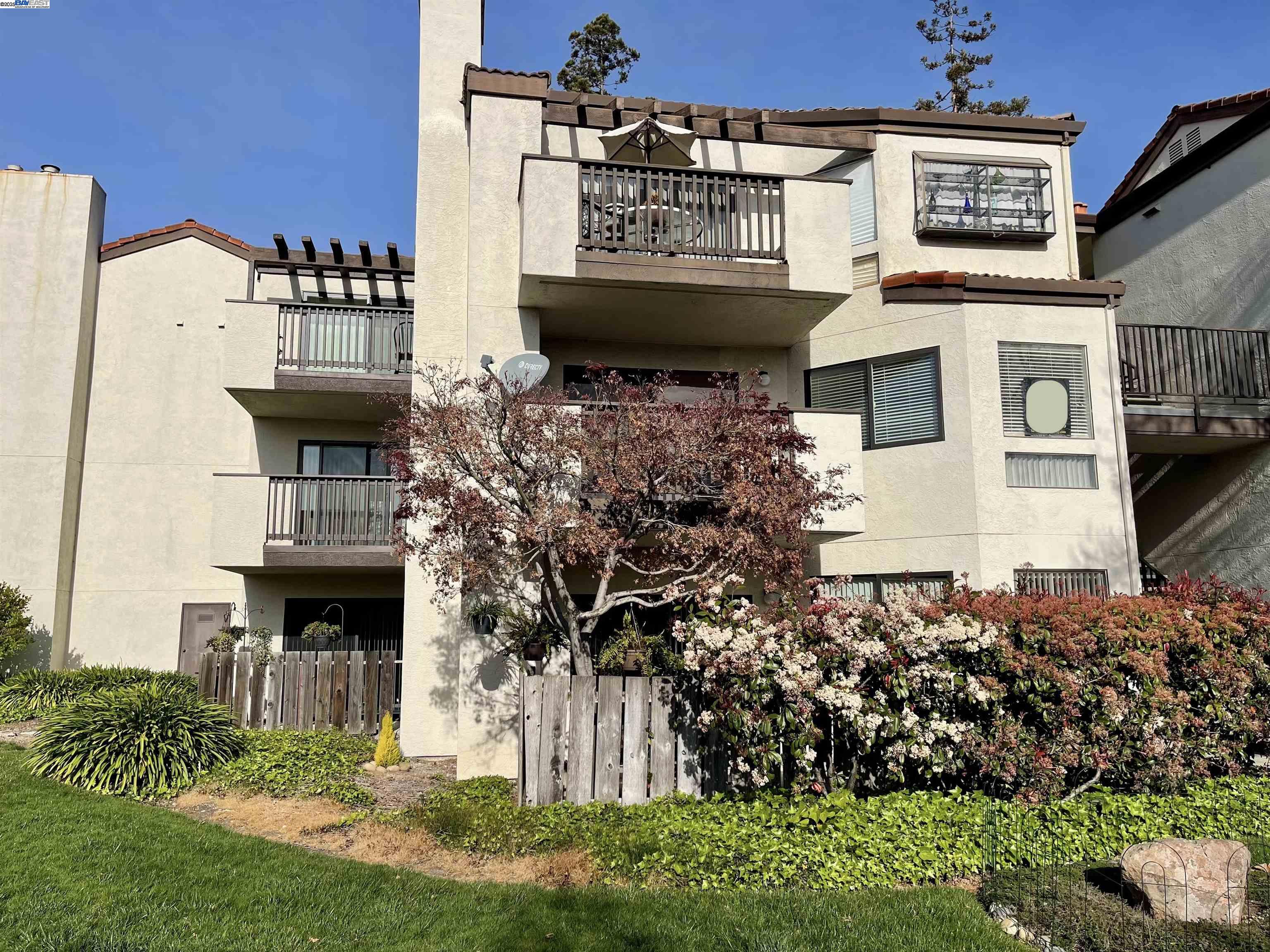 Browse active condo listings in MESA VERDE