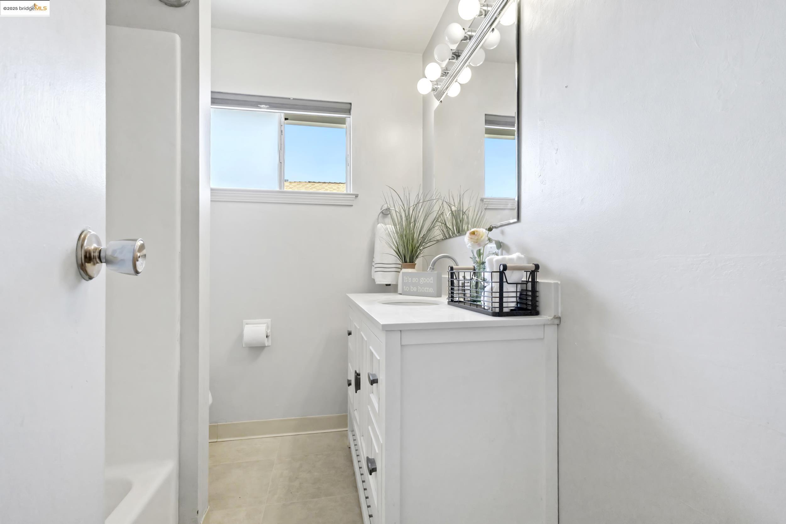 Detail Gallery Image 24 of 35 For 3474 Camino Diablo, Byron,  CA 94514 - 3 Beds | 2 Baths
