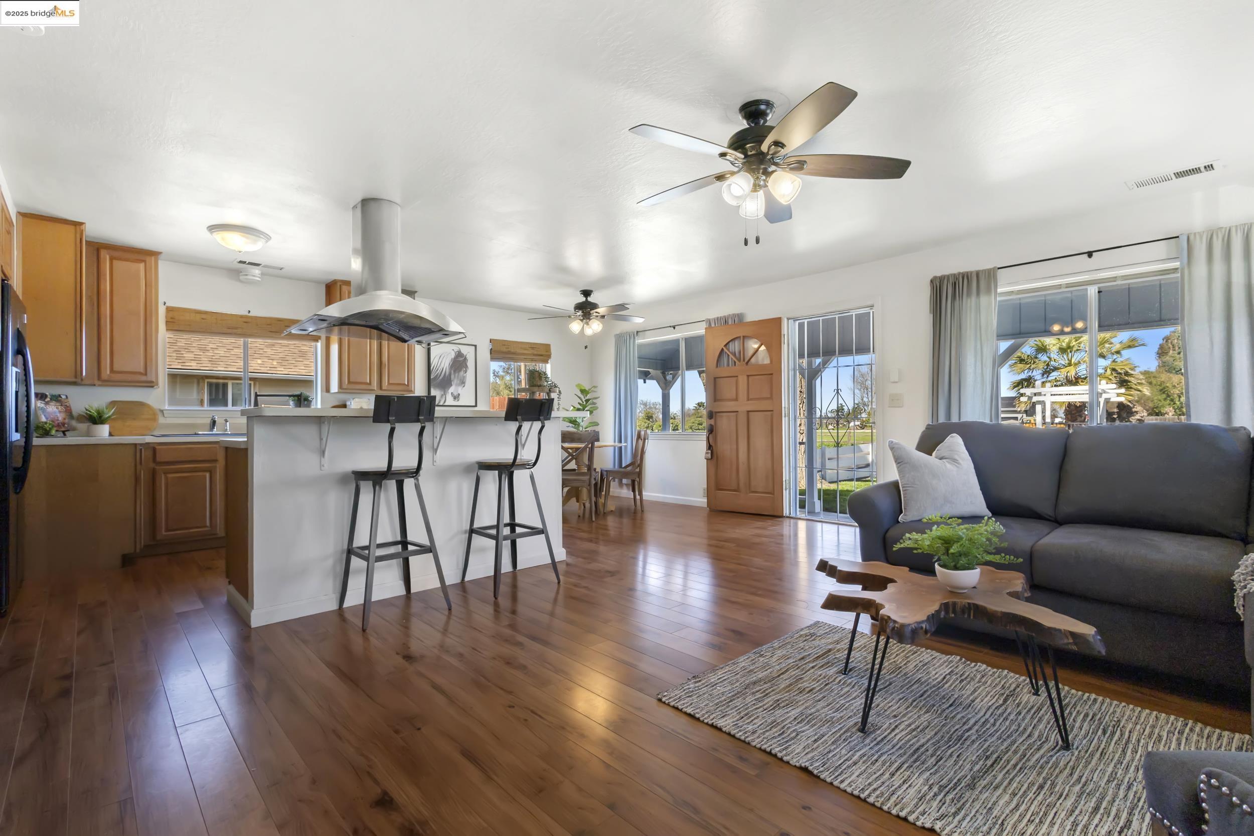 Detail Gallery Image 9 of 35 For 3474 Camino Diablo, Byron,  CA 94514 - 3 Beds | 2 Baths
