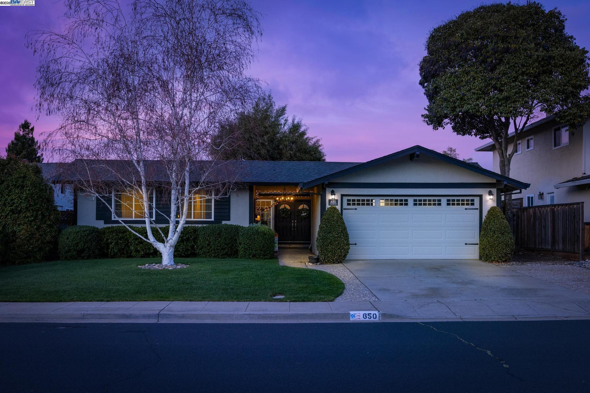 Detail Gallery Image 1 of 1 For 650 via Del Sol, Livermore,  CA 94550 - 4 Beds | 2 Baths