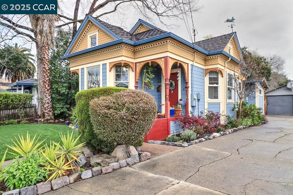 Detail Gallery Image 1 of 1 For 2334 Almond Ave, Concord,  CA 94520 - 3 Beds | 1 Baths
