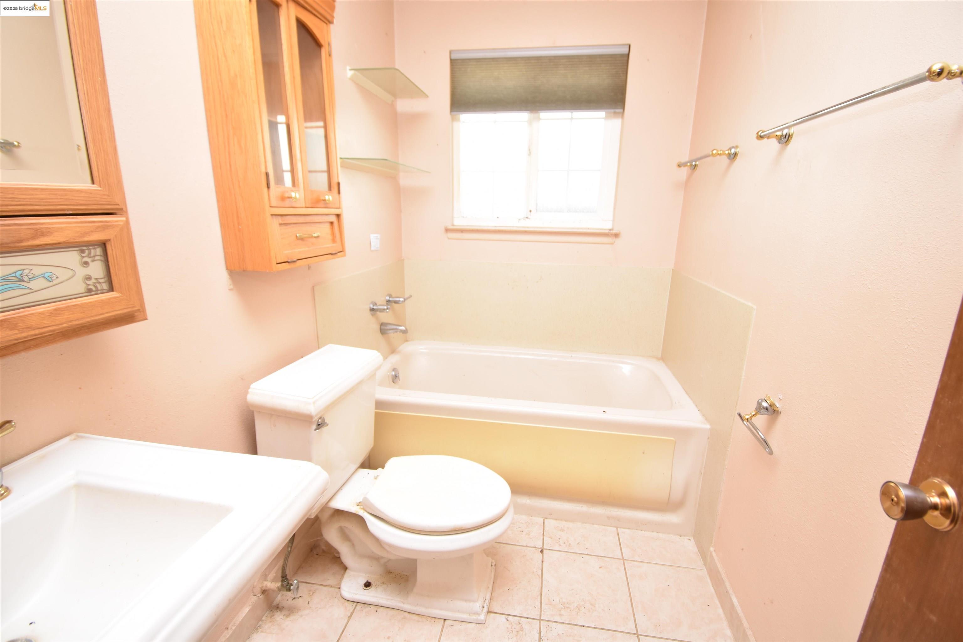 Detail Gallery Image 18 of 25 For 8733 Ensenada Dr, Stockton,  CA 95210 - 3 Beds | 2 Baths