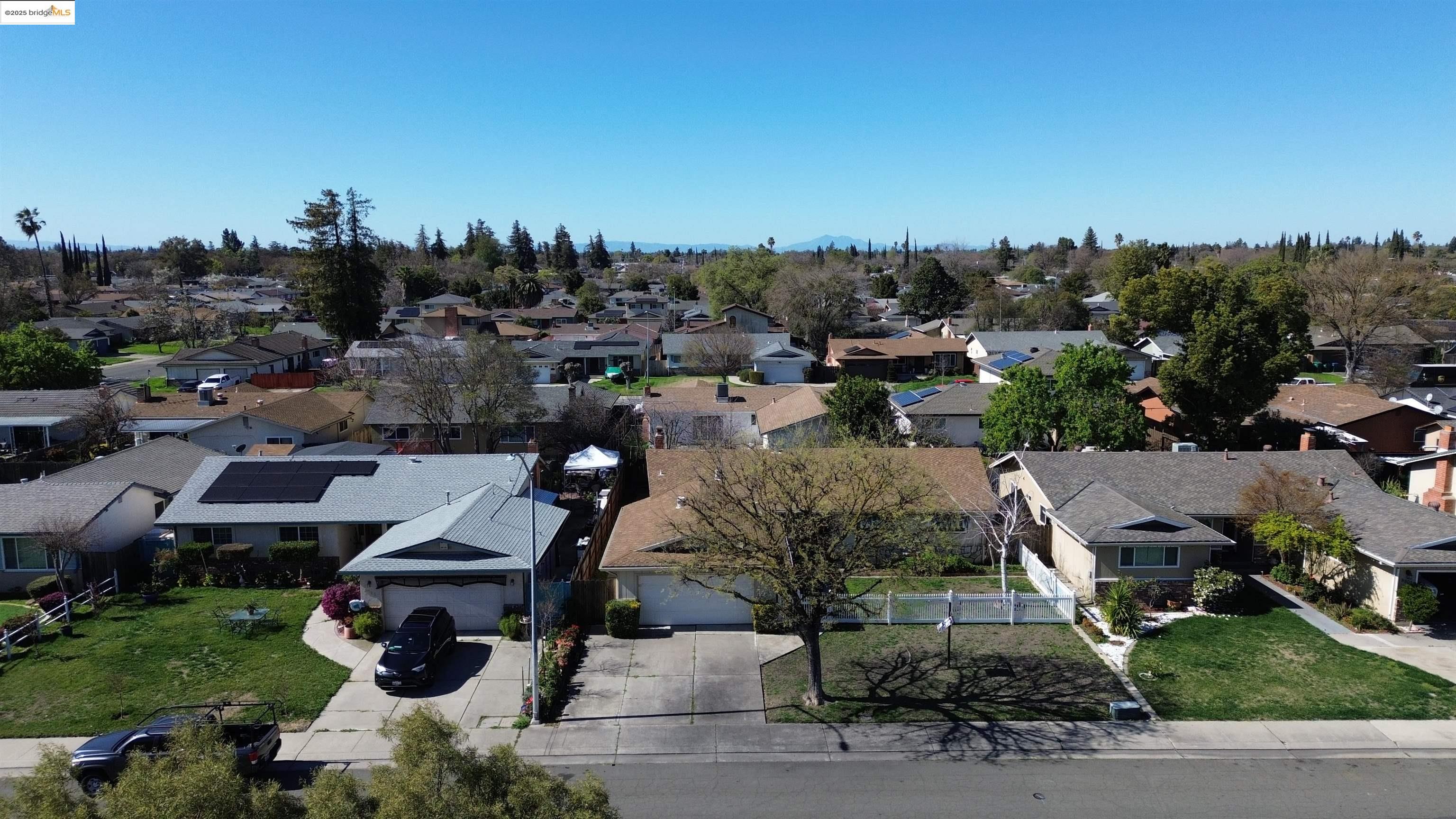 Detail Gallery Image 7 of 25 For 8733 Ensenada Dr, Stockton,  CA 95210 - 3 Beds | 2 Baths