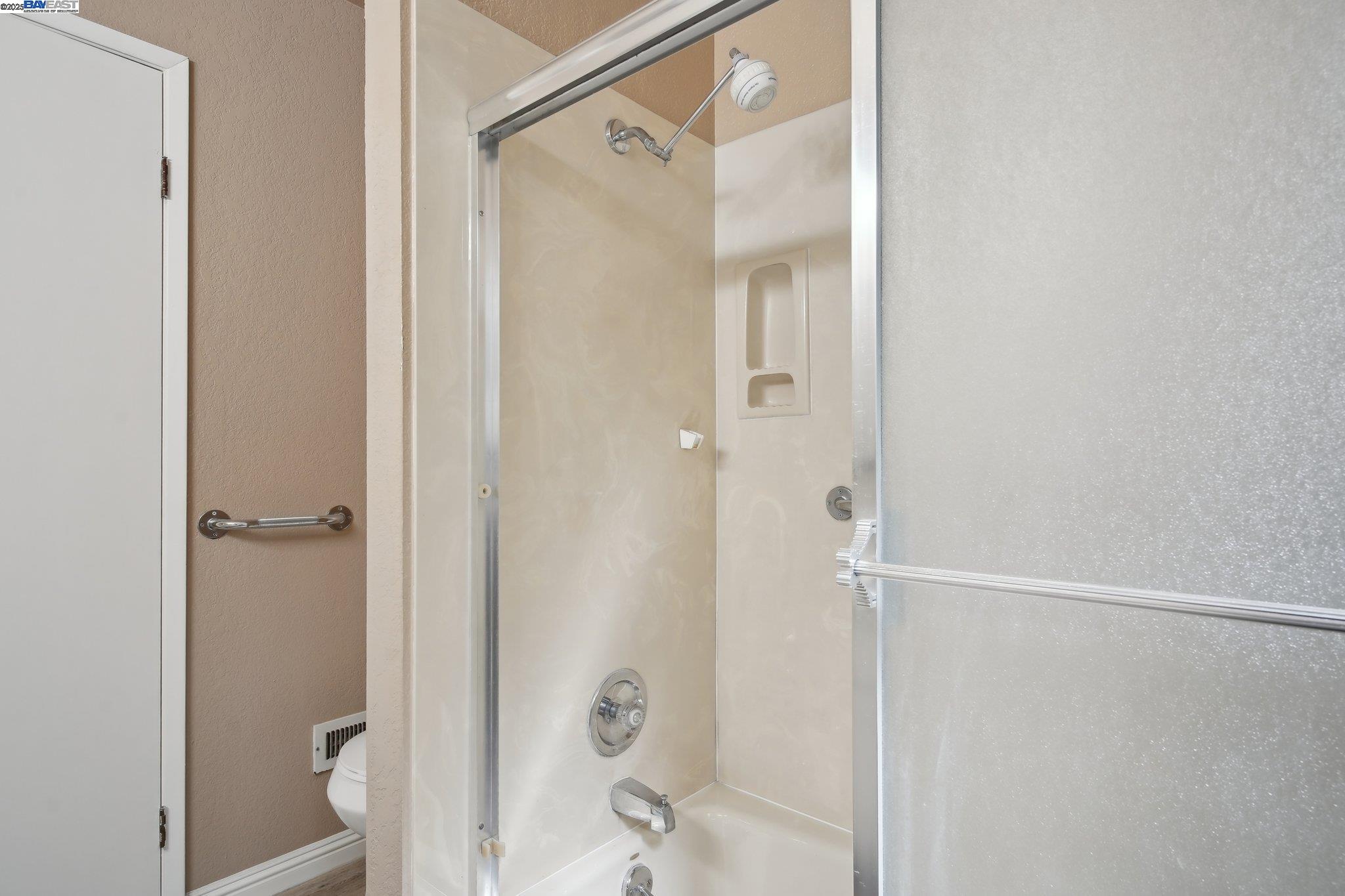 Photo #27: 41088950 Listing: Photo #27