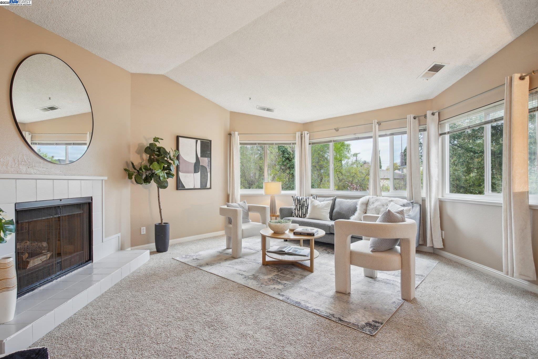 Photo #5: 41088950 Listing: Photo #5