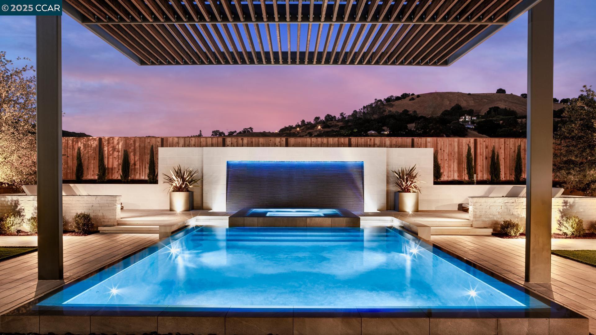 Detail Gallery Image 20 of 37 For 18501 Corte Damian, Morgan Hill,  CA 95037 - 5 Beds | 5/1 Baths