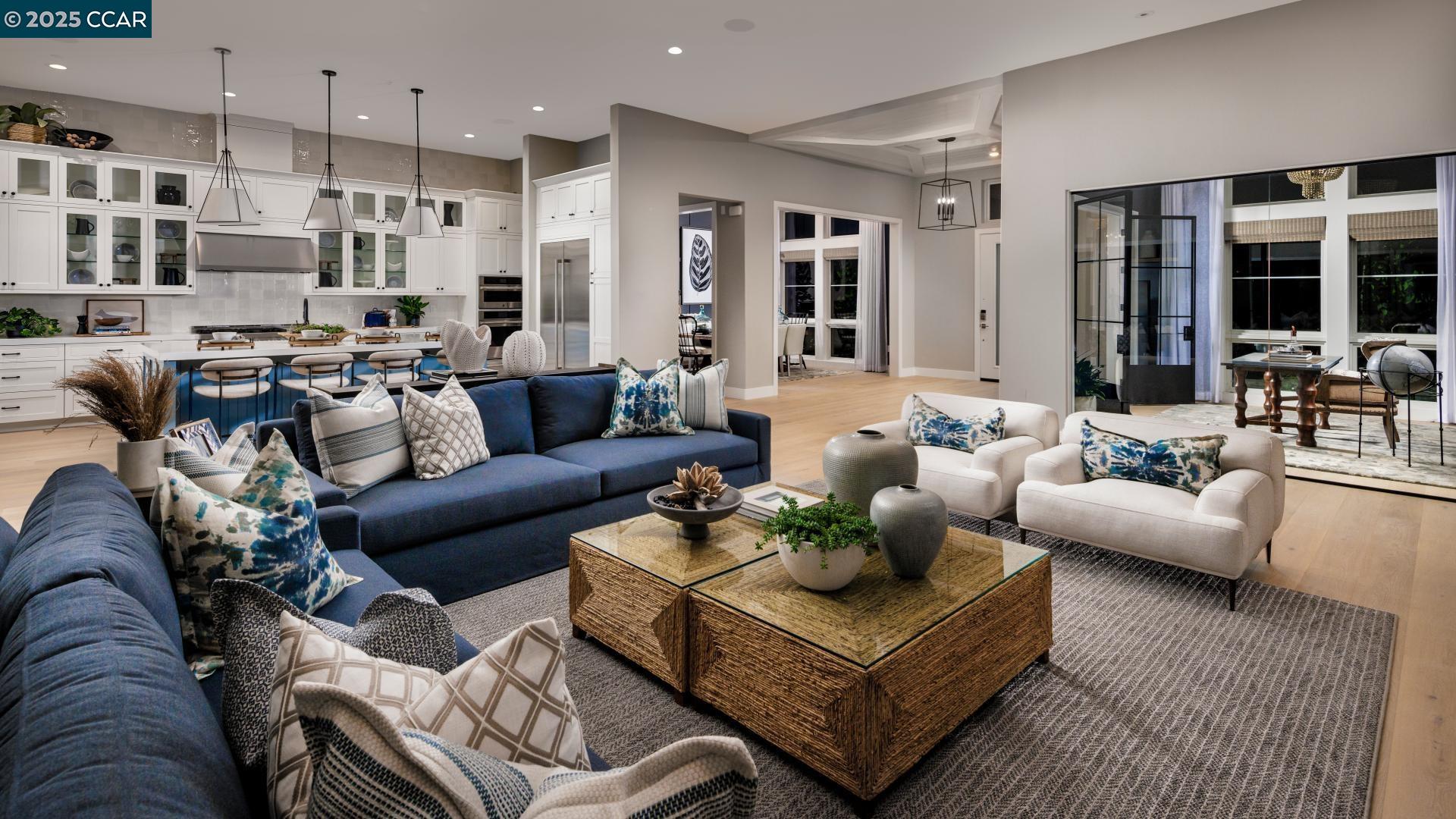 Detail Gallery Image 8 of 37 For 18501 Corte Damian, Morgan Hill,  CA 95037 - 5 Beds | 5/1 Baths
