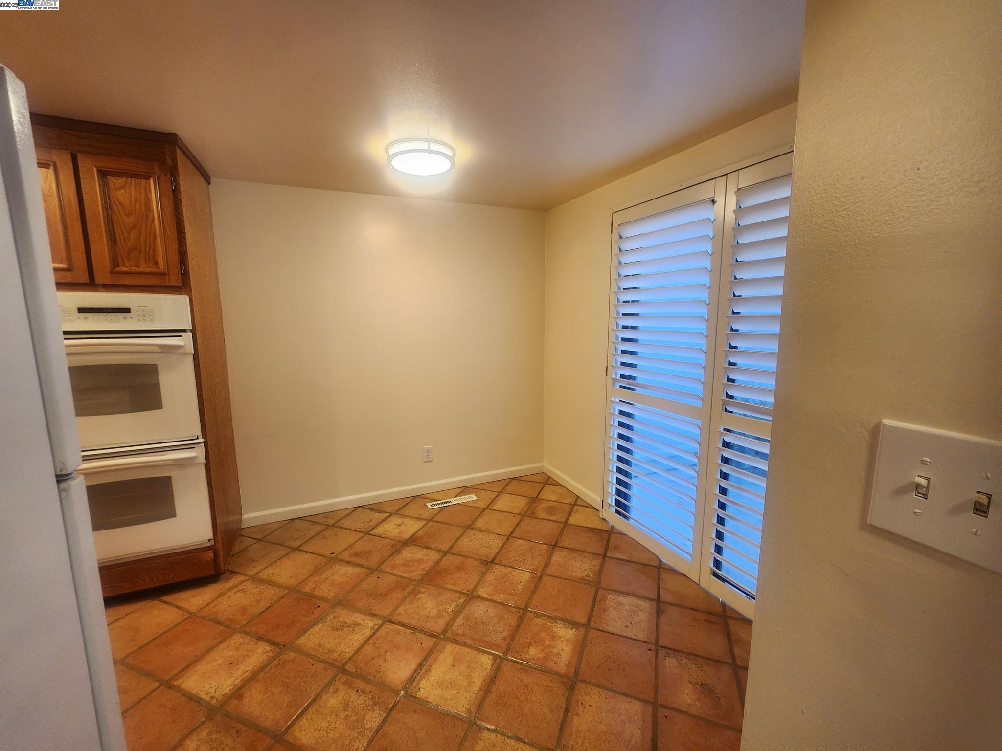 Detail Gallery Image 3 of 24 For 121 Rubicon Cir, Danville,  CA 94526 - 2 Beds | 2 Baths
