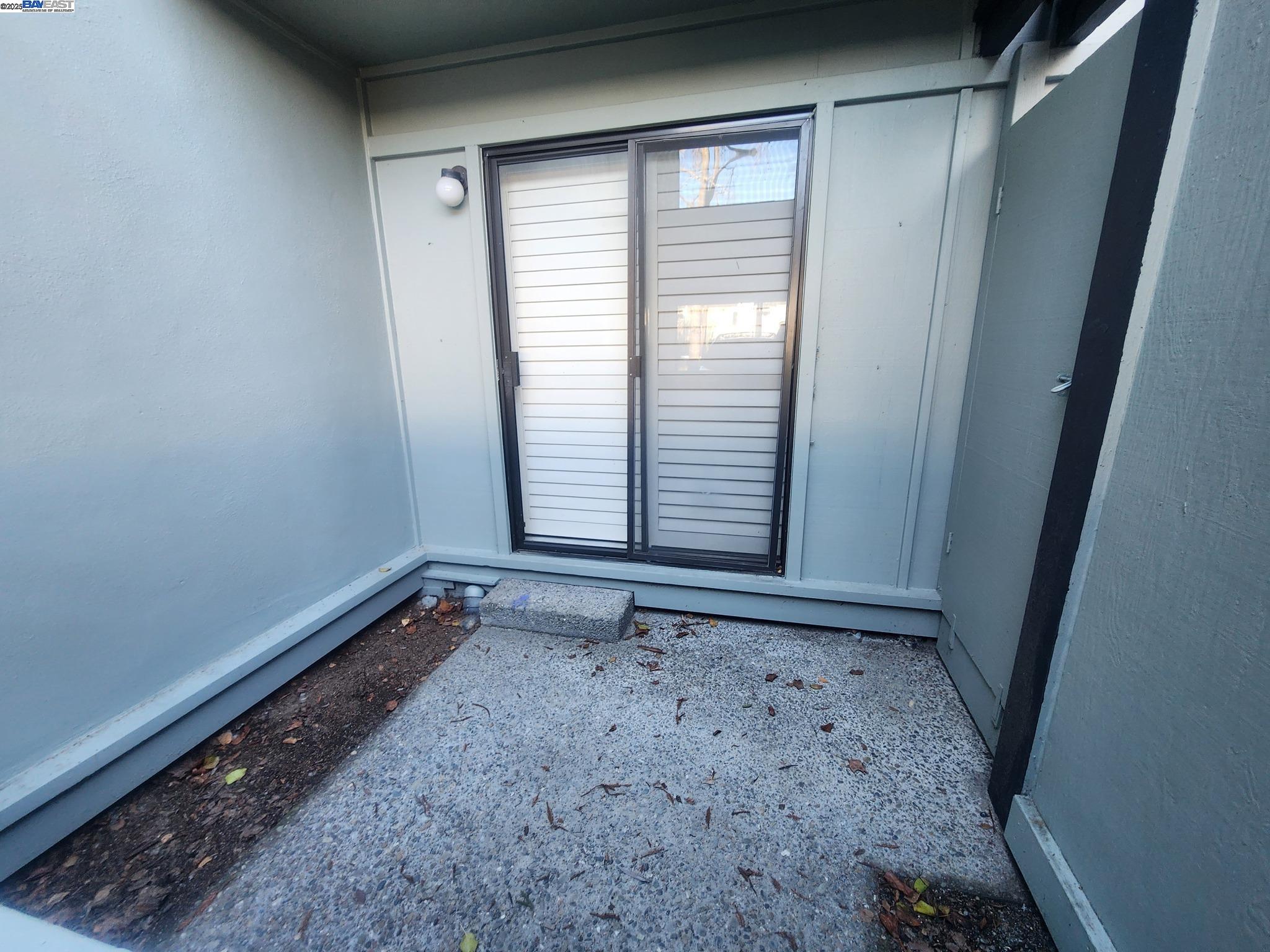 Detail Gallery Image 21 of 24 For 121 Rubicon Cir, Danville,  CA 94526 - 2 Beds | 2 Baths