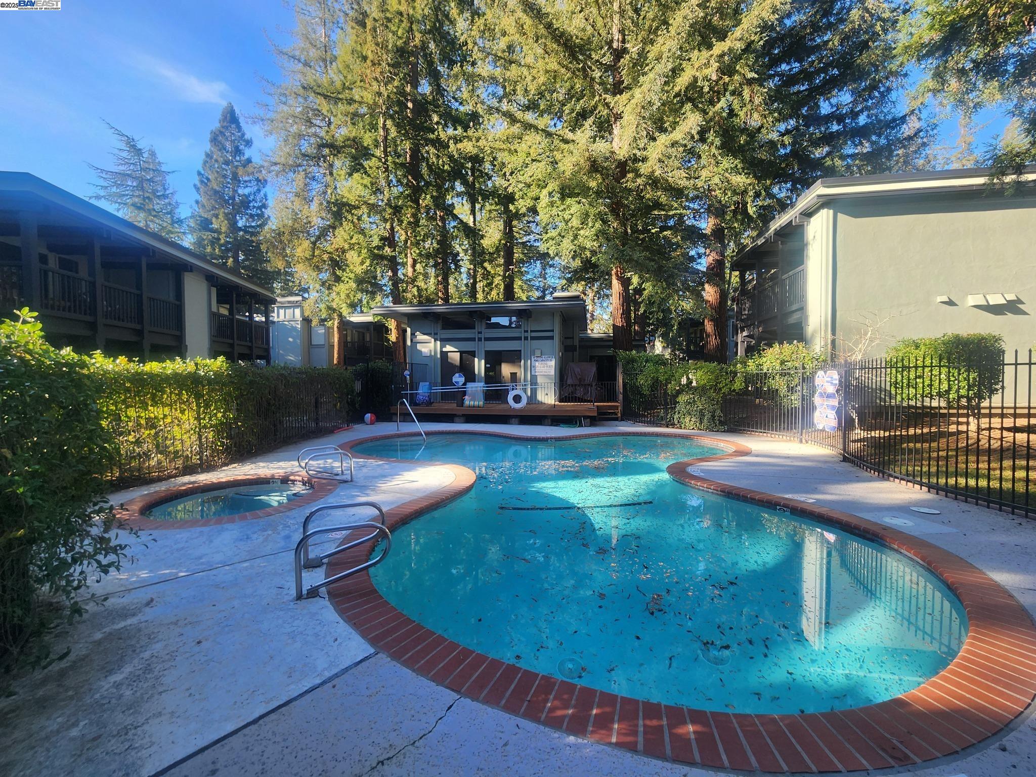 Detail Gallery Image 22 of 24 For 121 Rubicon Cir, Danville,  CA 94526 - 2 Beds | 2 Baths