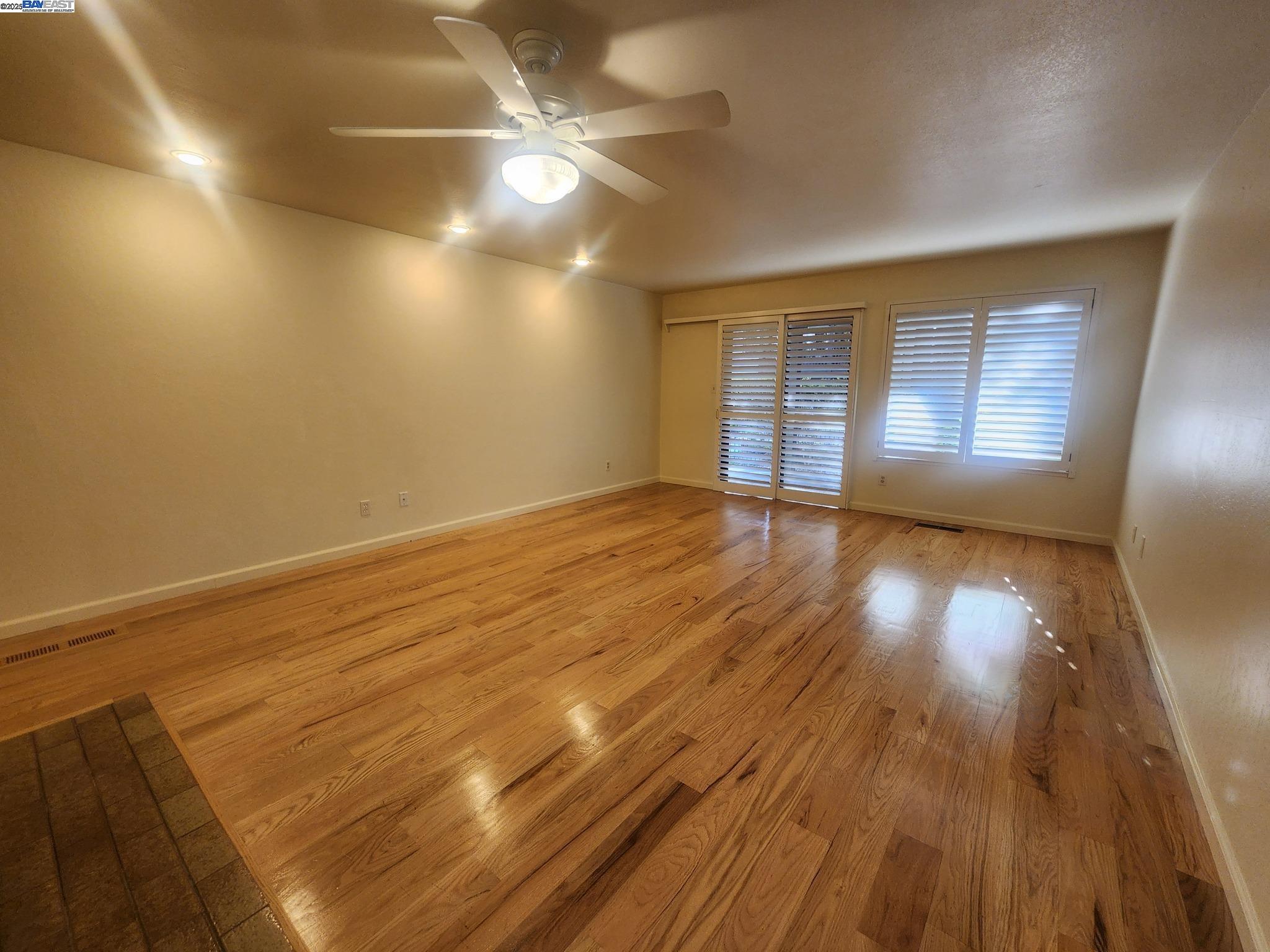 Detail Gallery Image 8 of 24 For 121 Rubicon Cir, Danville,  CA 94526 - 2 Beds | 2 Baths