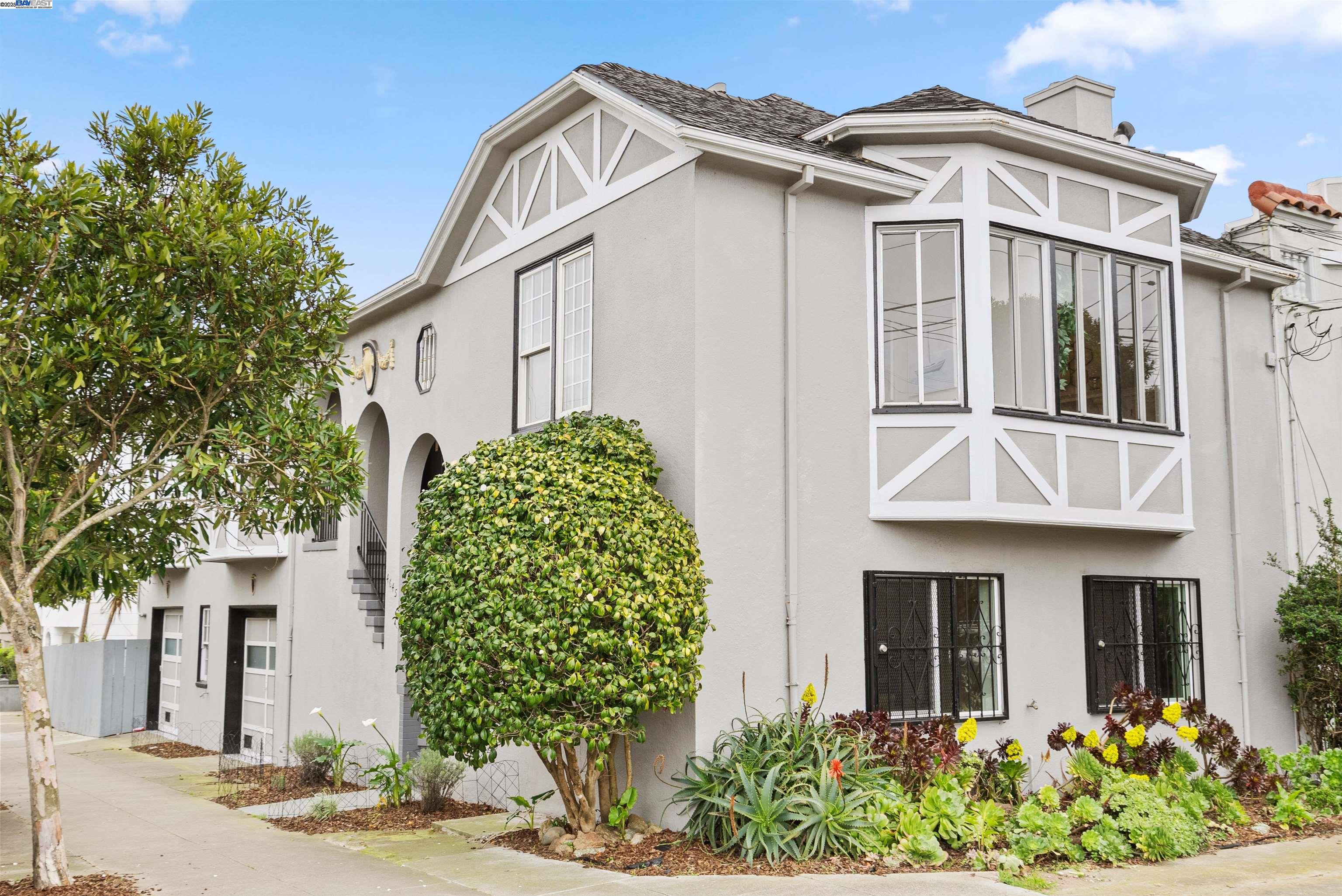 Detail Gallery Image 1 of 1 For 4645 Anza St, San Francisco,  CA 94121 - 4 Beds | 2/1 Baths