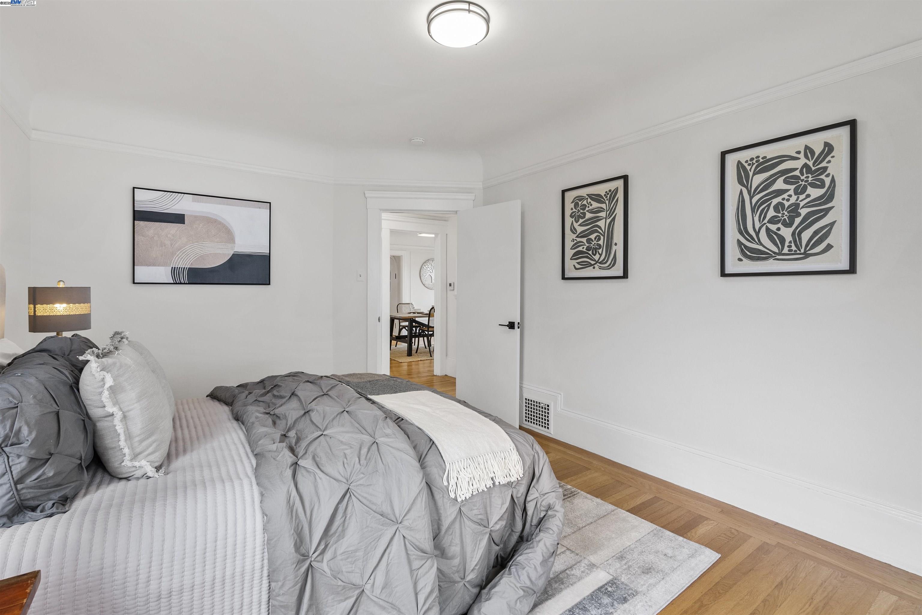 property-img