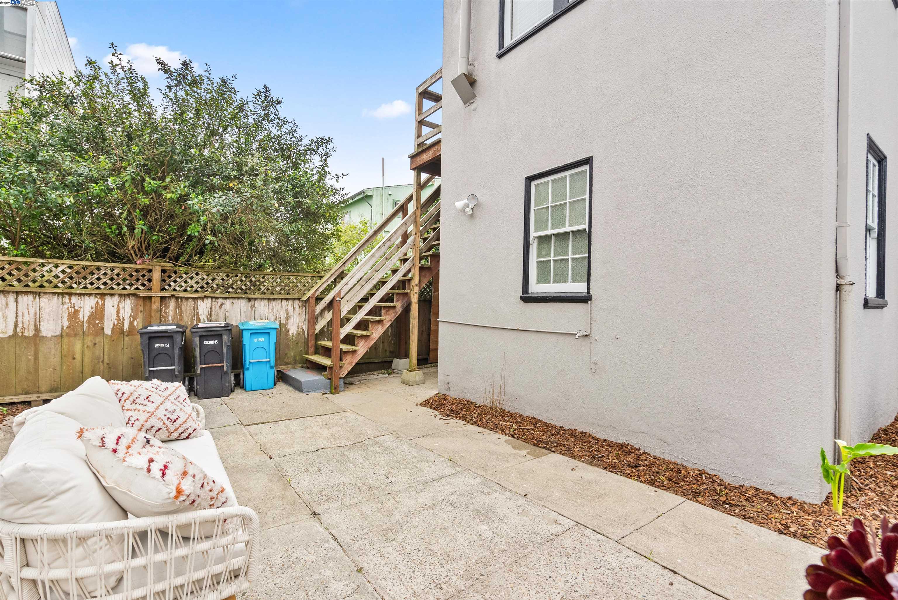 property-img
