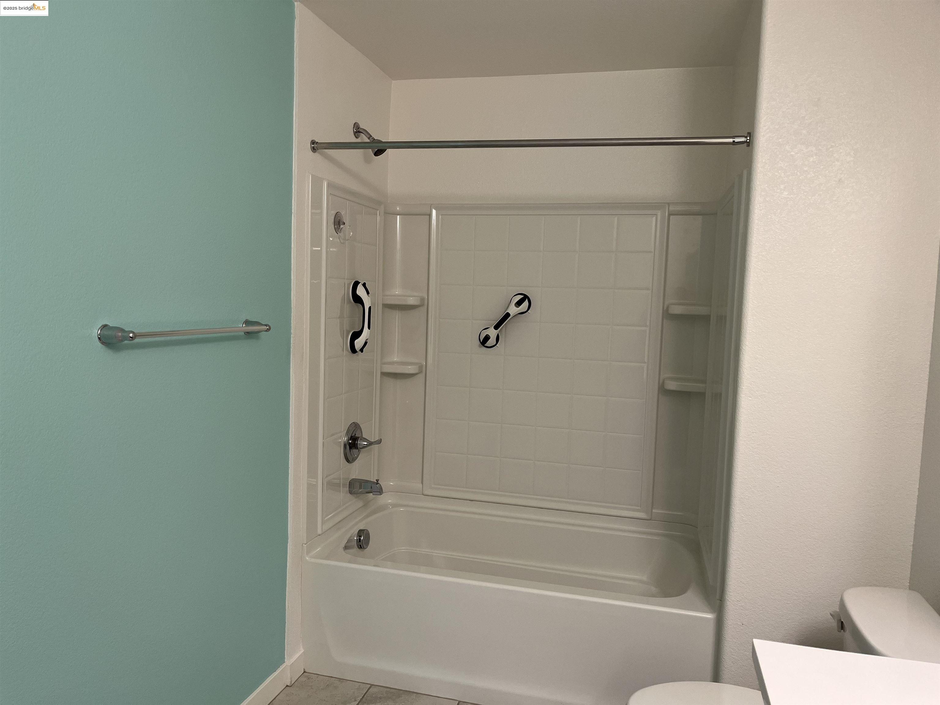 Detail Gallery Image 12 of 14 For 2500 Wildflower Station Pl #26,  Antioch,  CA 94531 - 1 Beds | 1 Baths